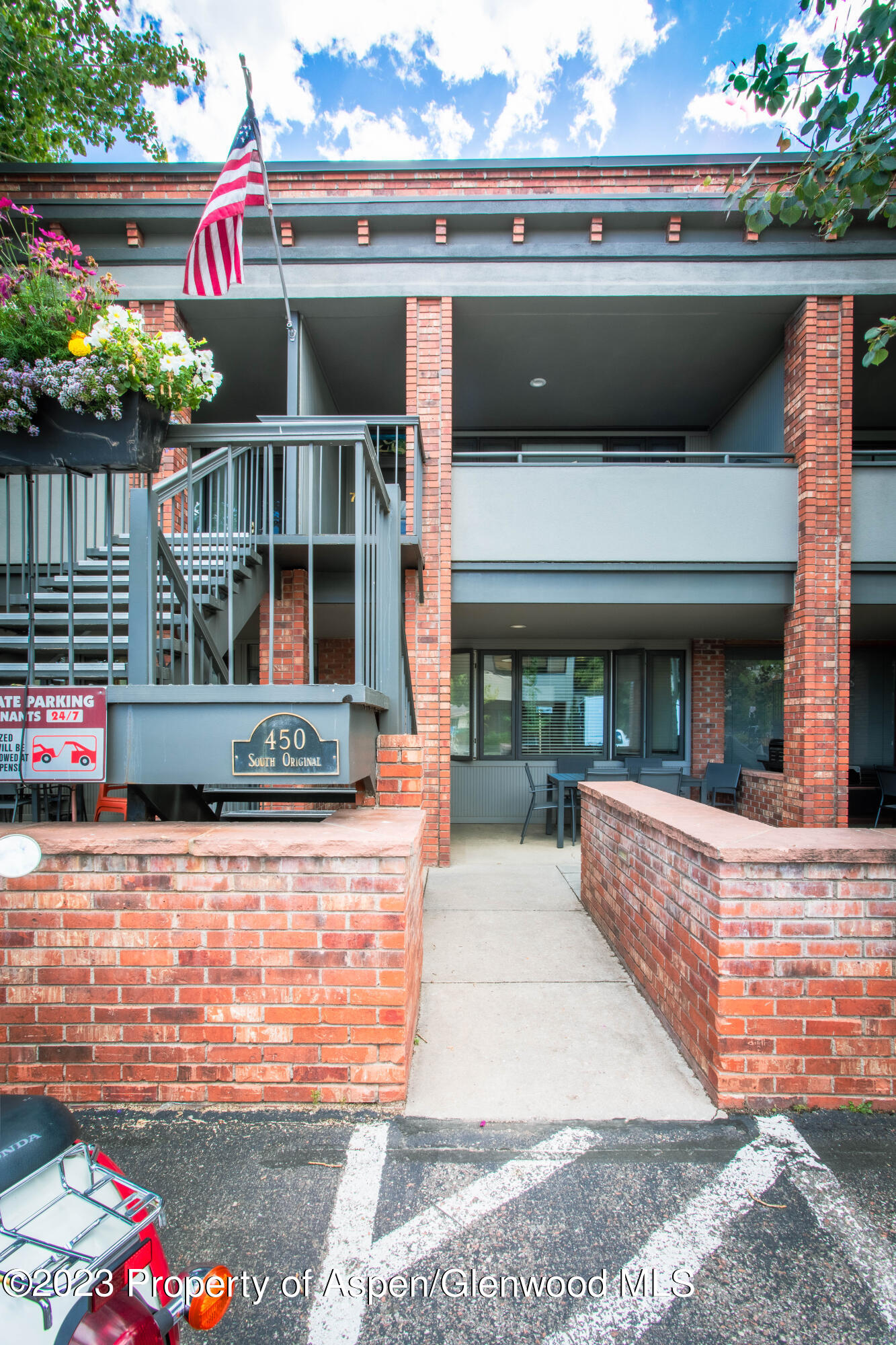 450 S Original Street, 2