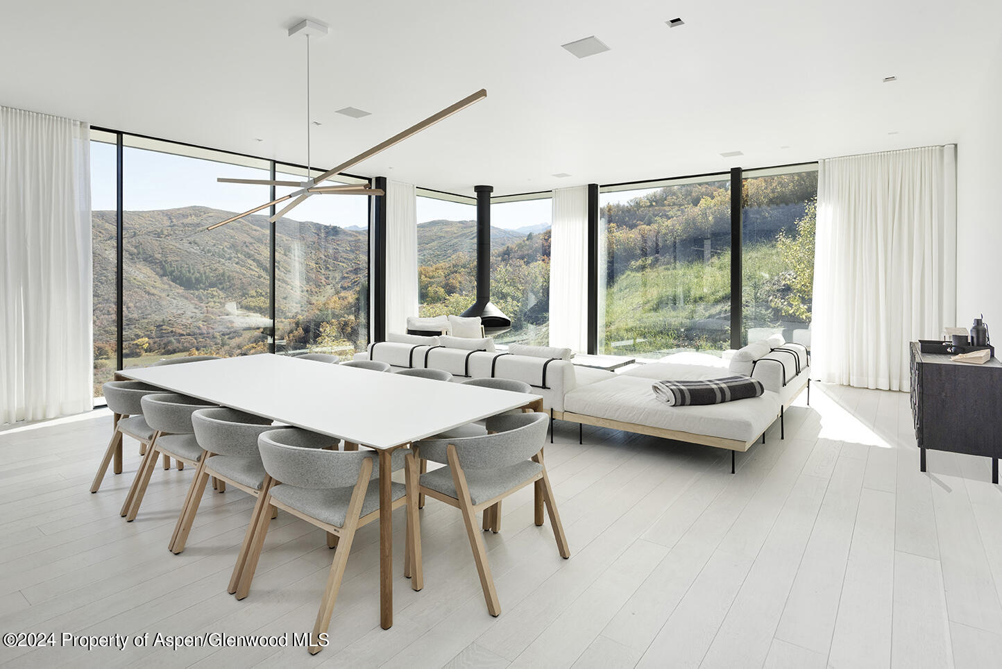 580 Medicine Bow Road