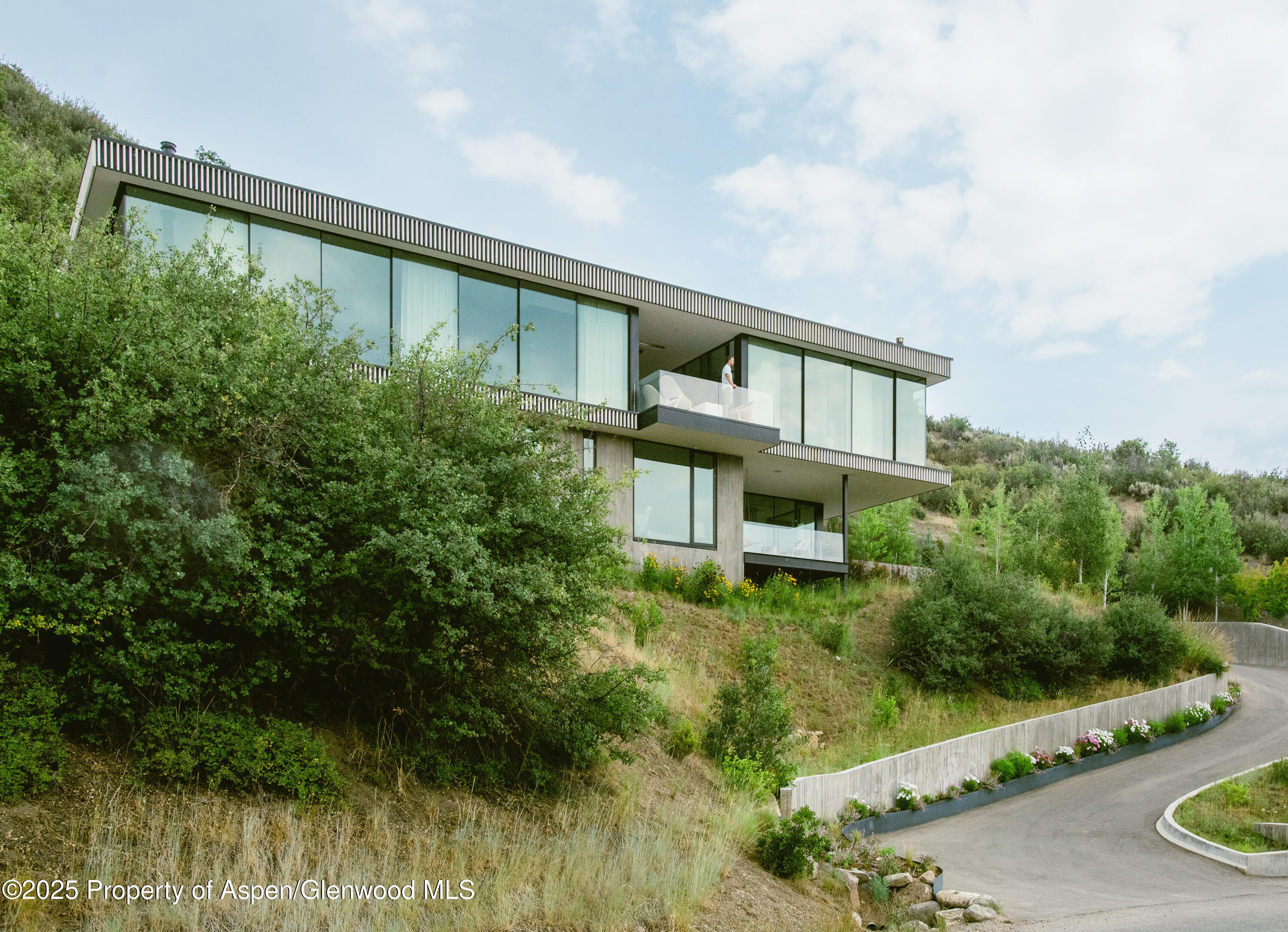 580 Medicine Bow Road