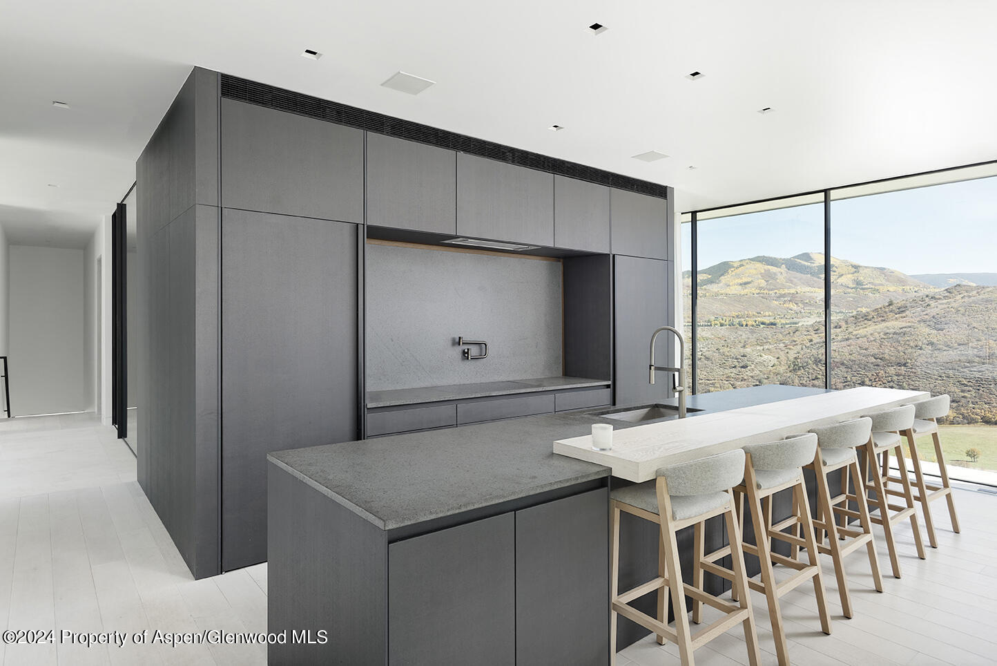 580 Medicine Bow Road