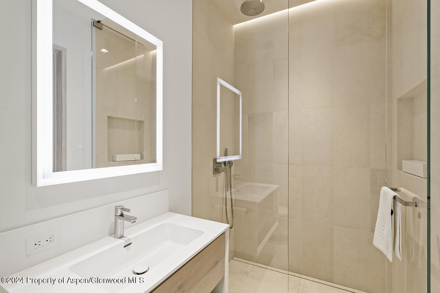 580 Medicine Bow Road