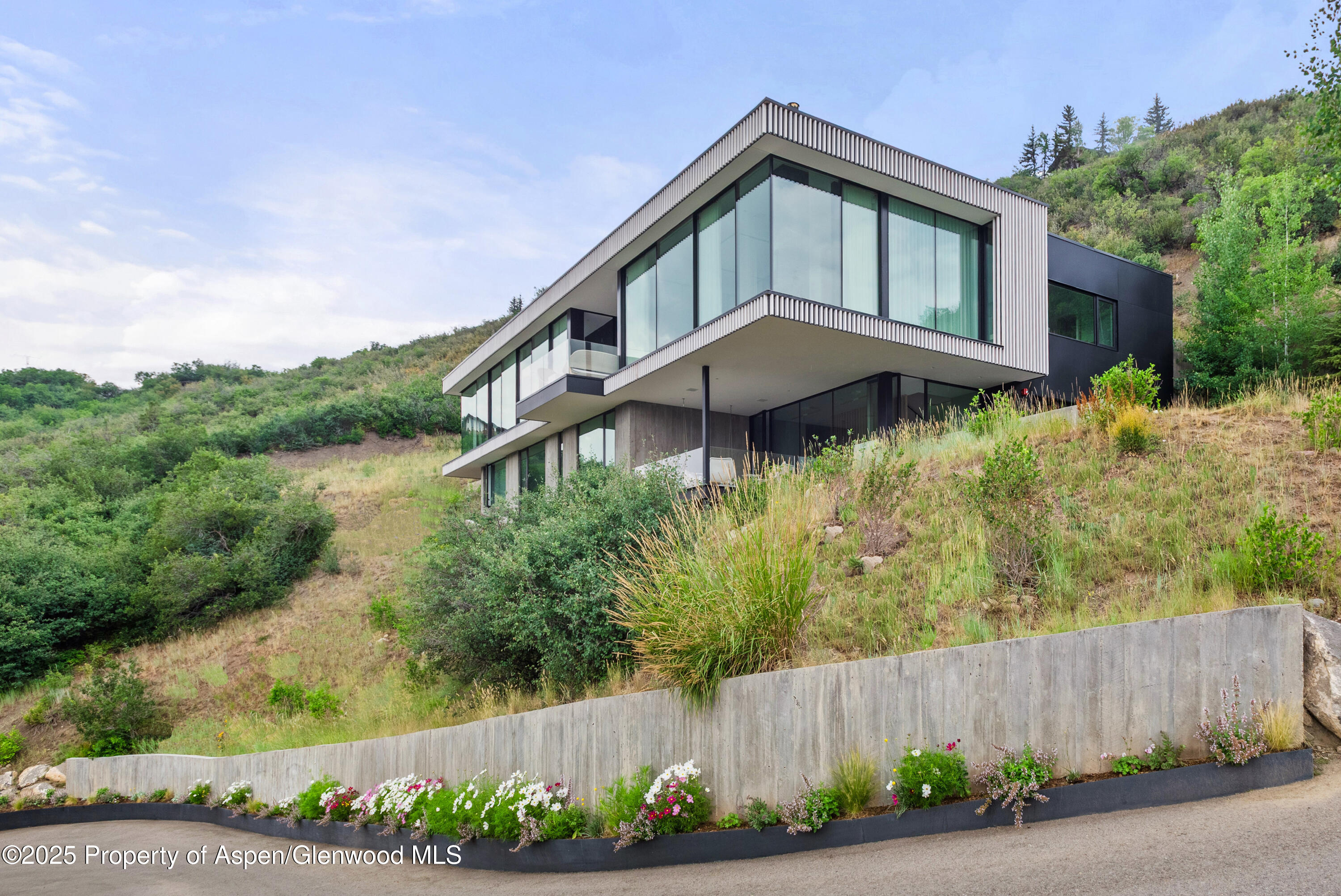 580 Medicine Bow Road