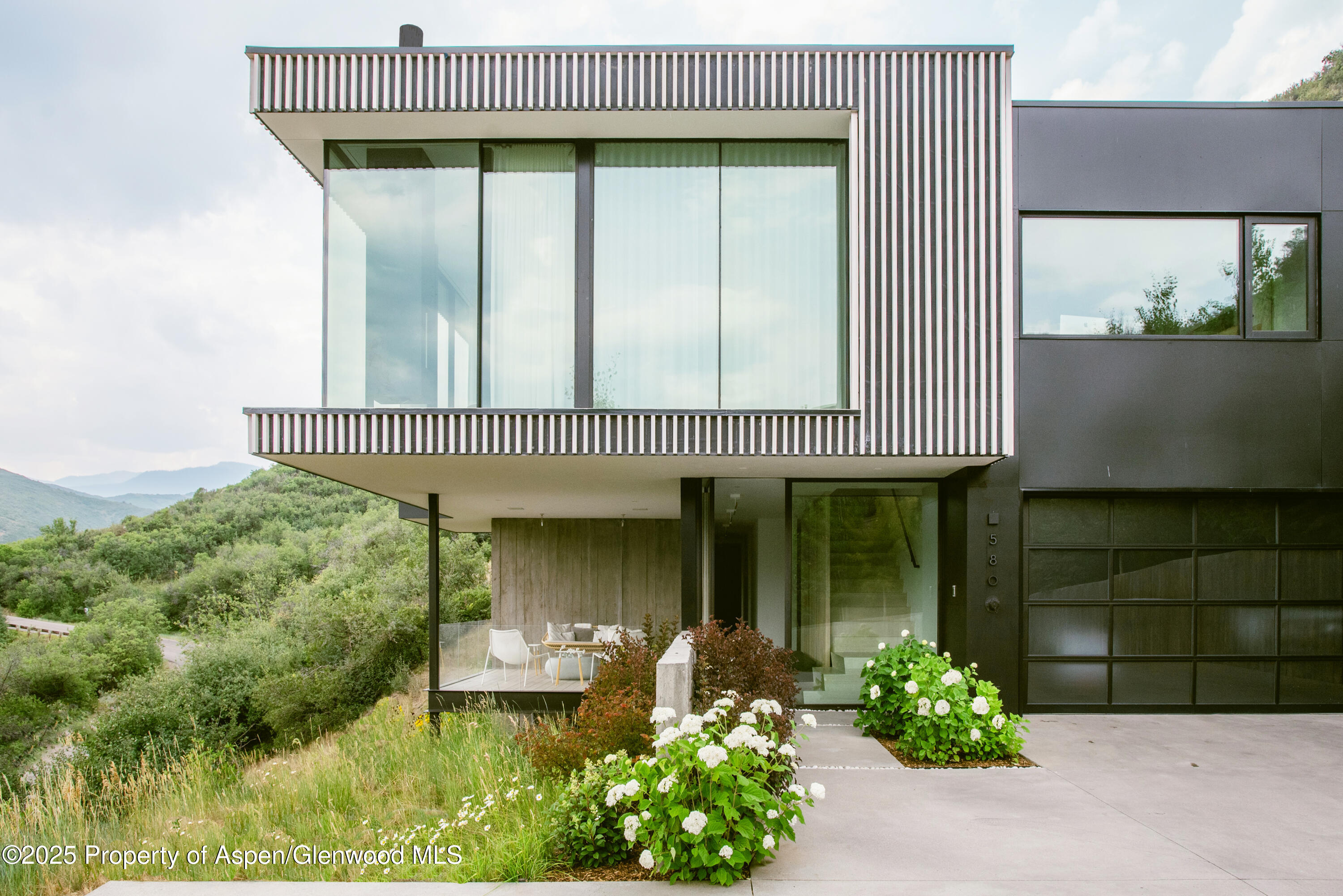 580 Medicine Bow Road