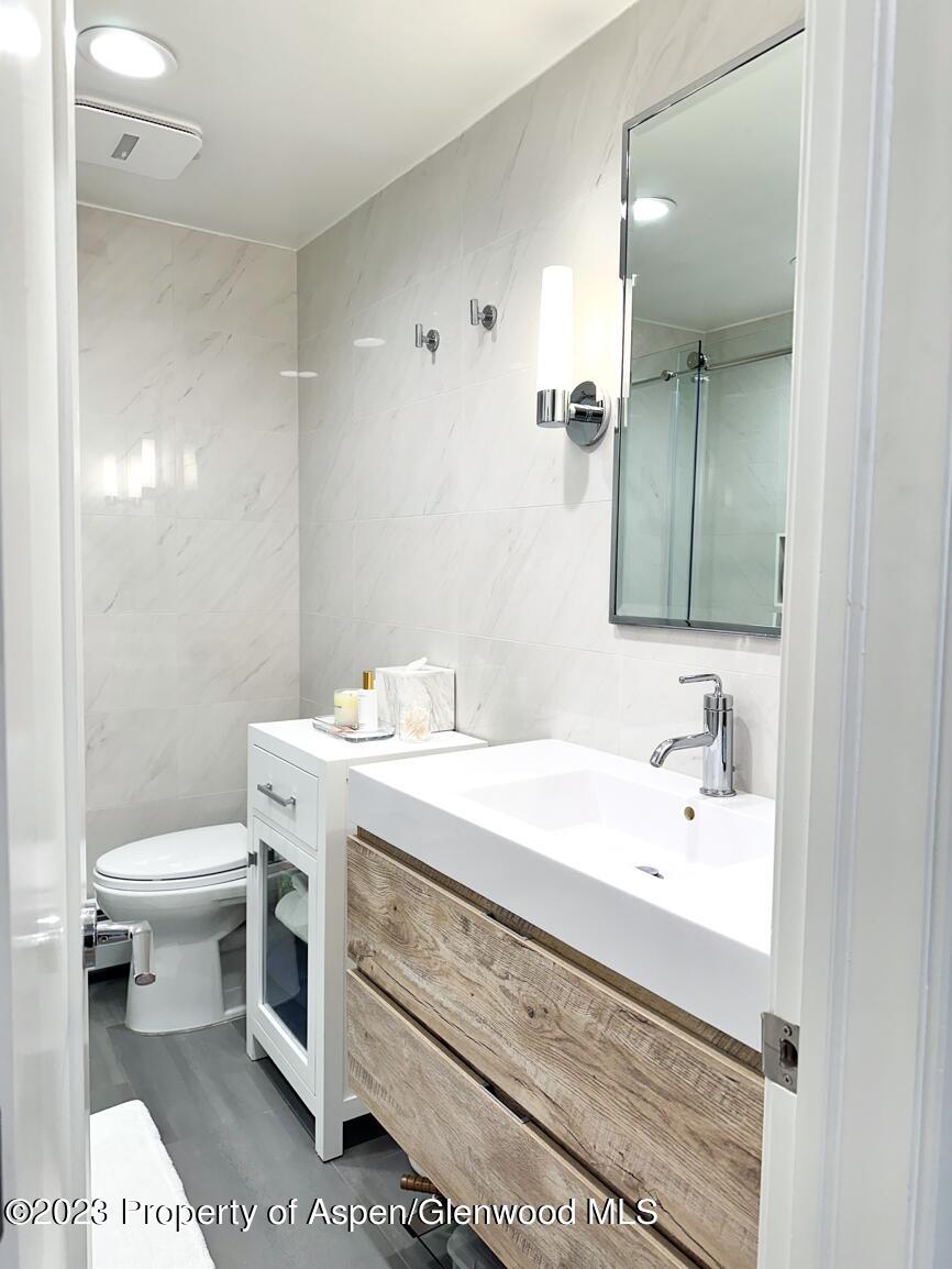 940 Waters Avenue 304