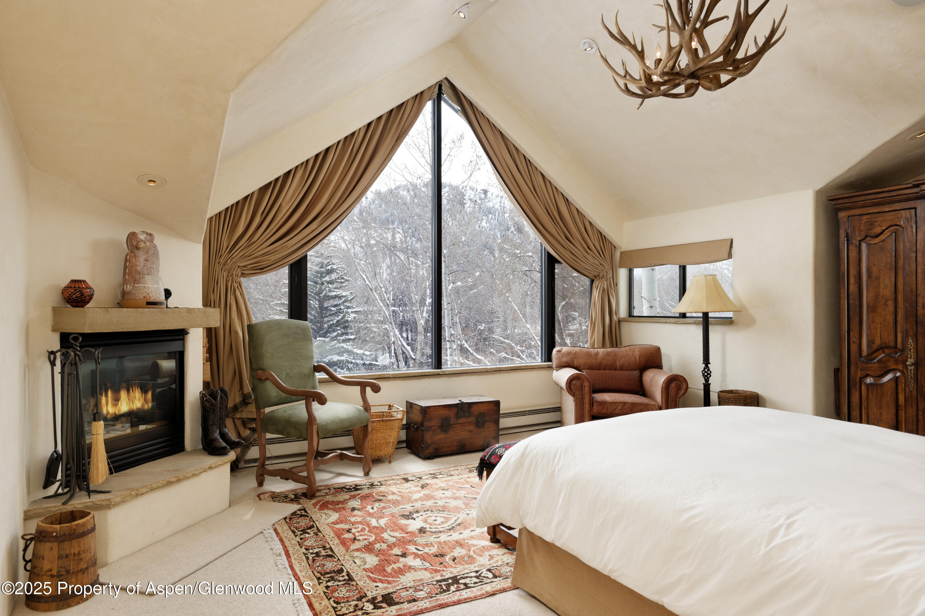 155 Lone Pine Road 5