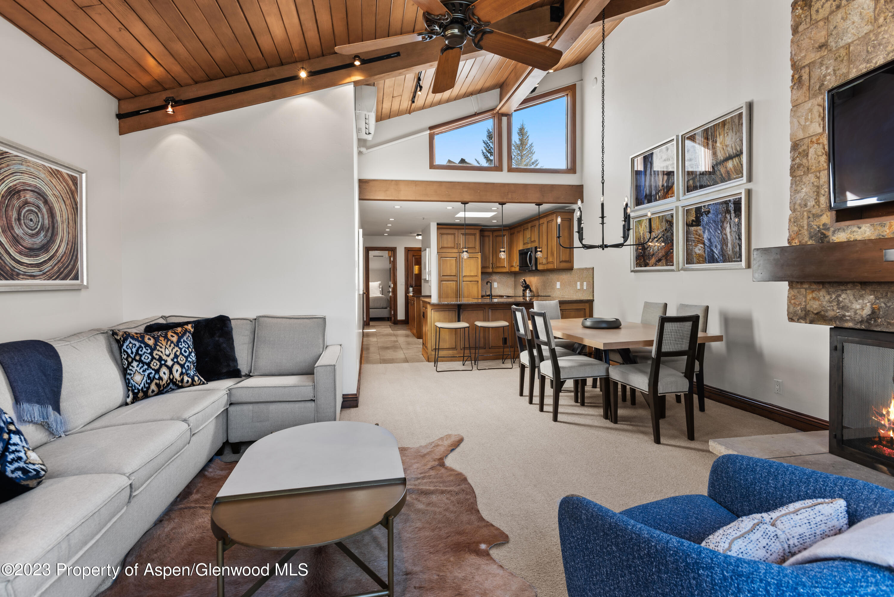 610 S West End Street, H-401