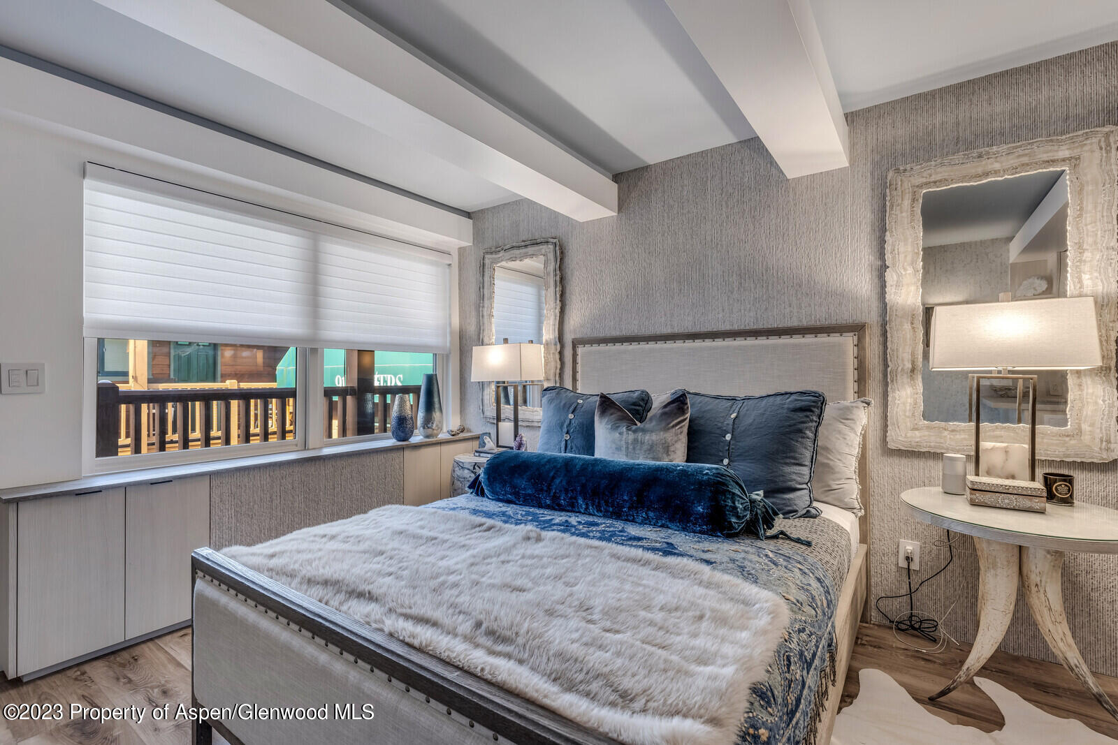 914 WATERS Avenue, 12