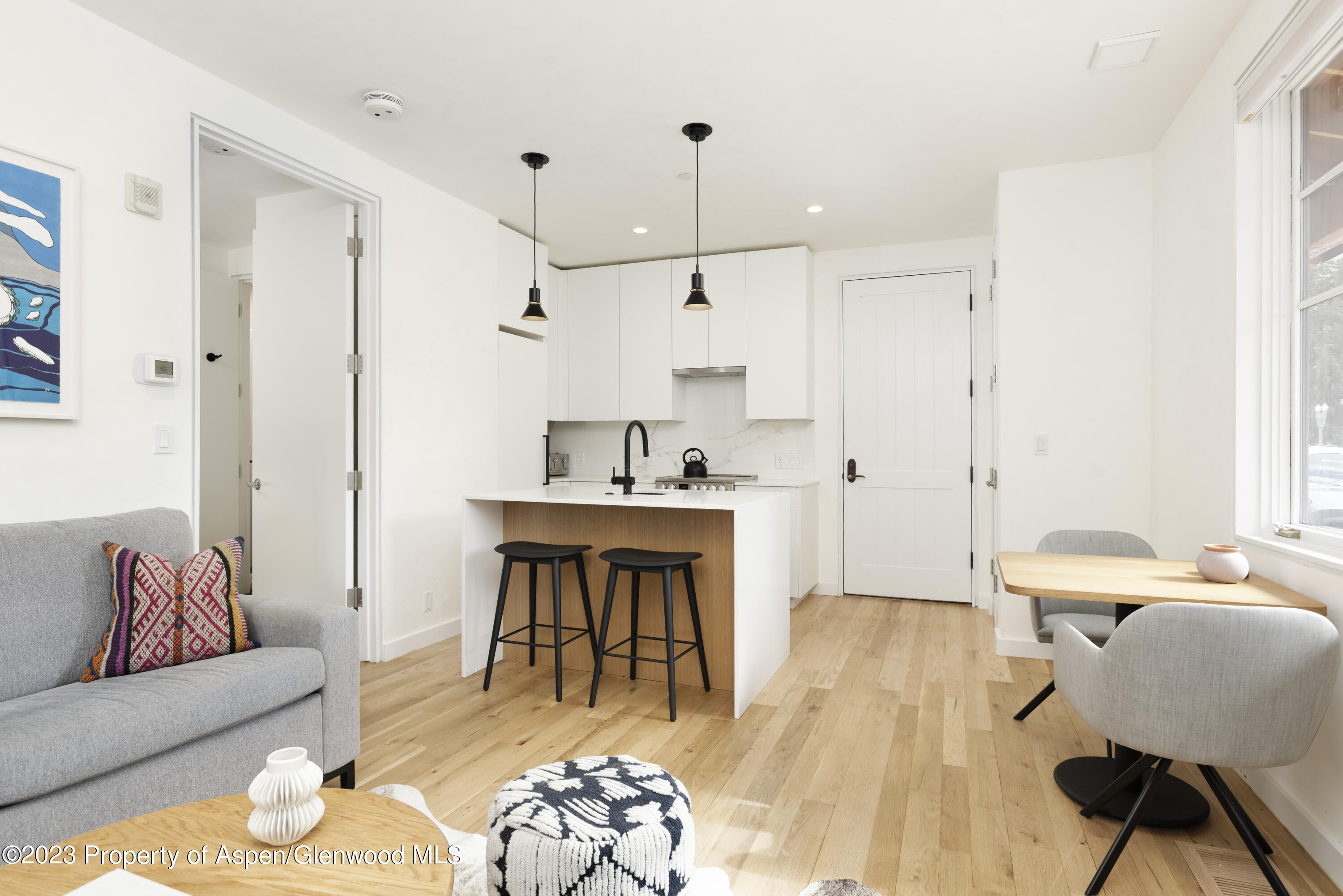 501 W Main Street, A101