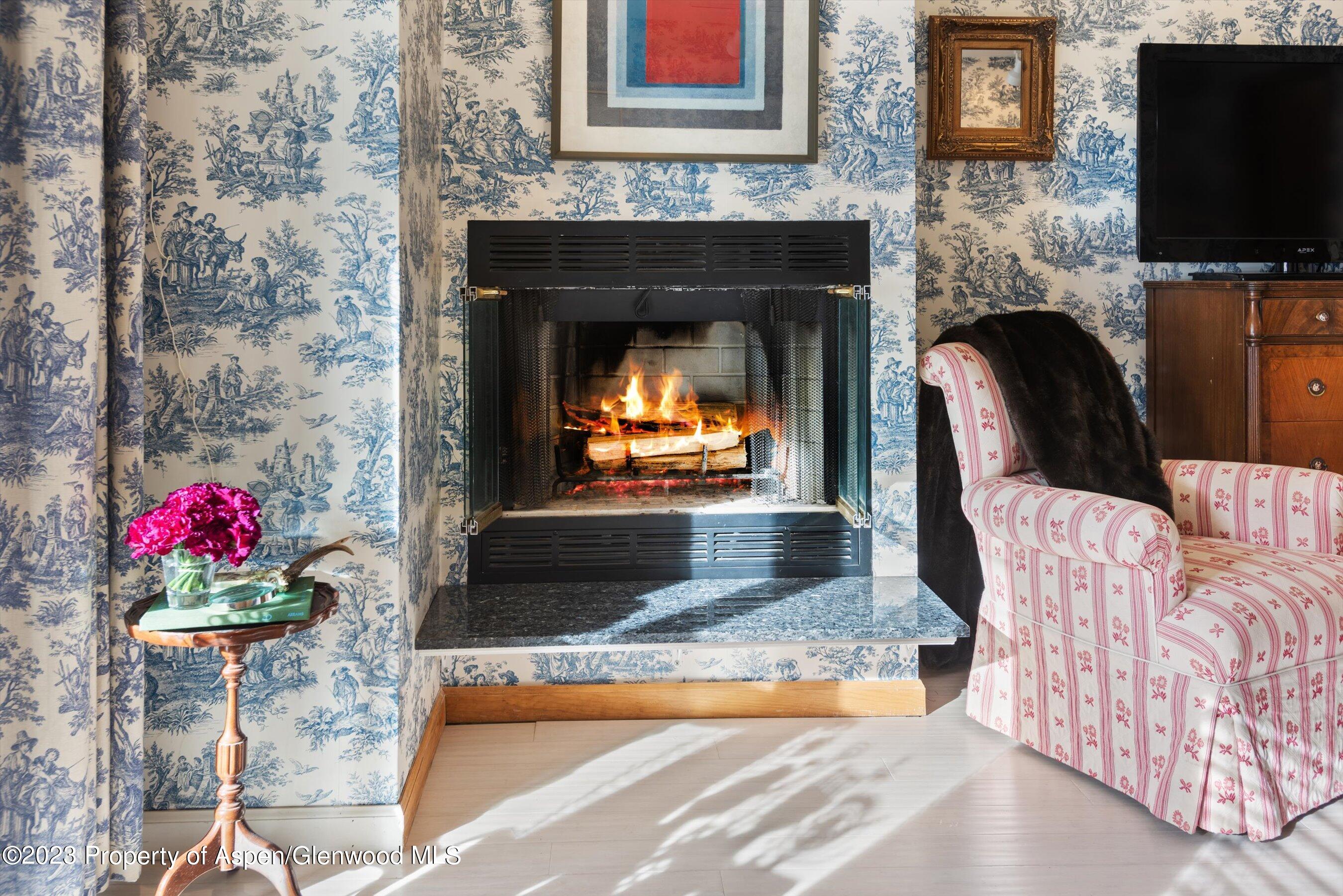 100 E Dean Street, 1B & 1C