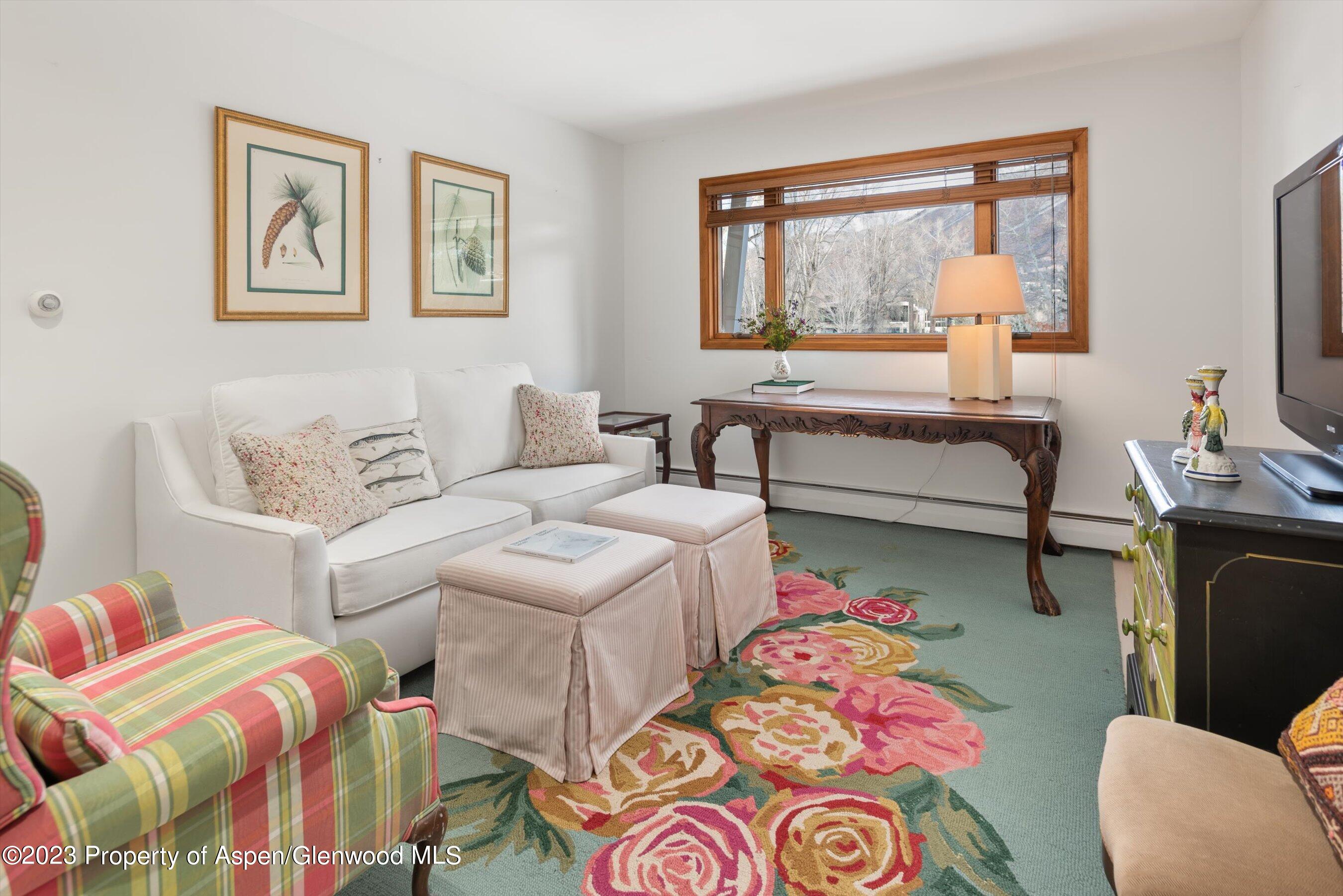 100 E Dean Street, 1B & 1C