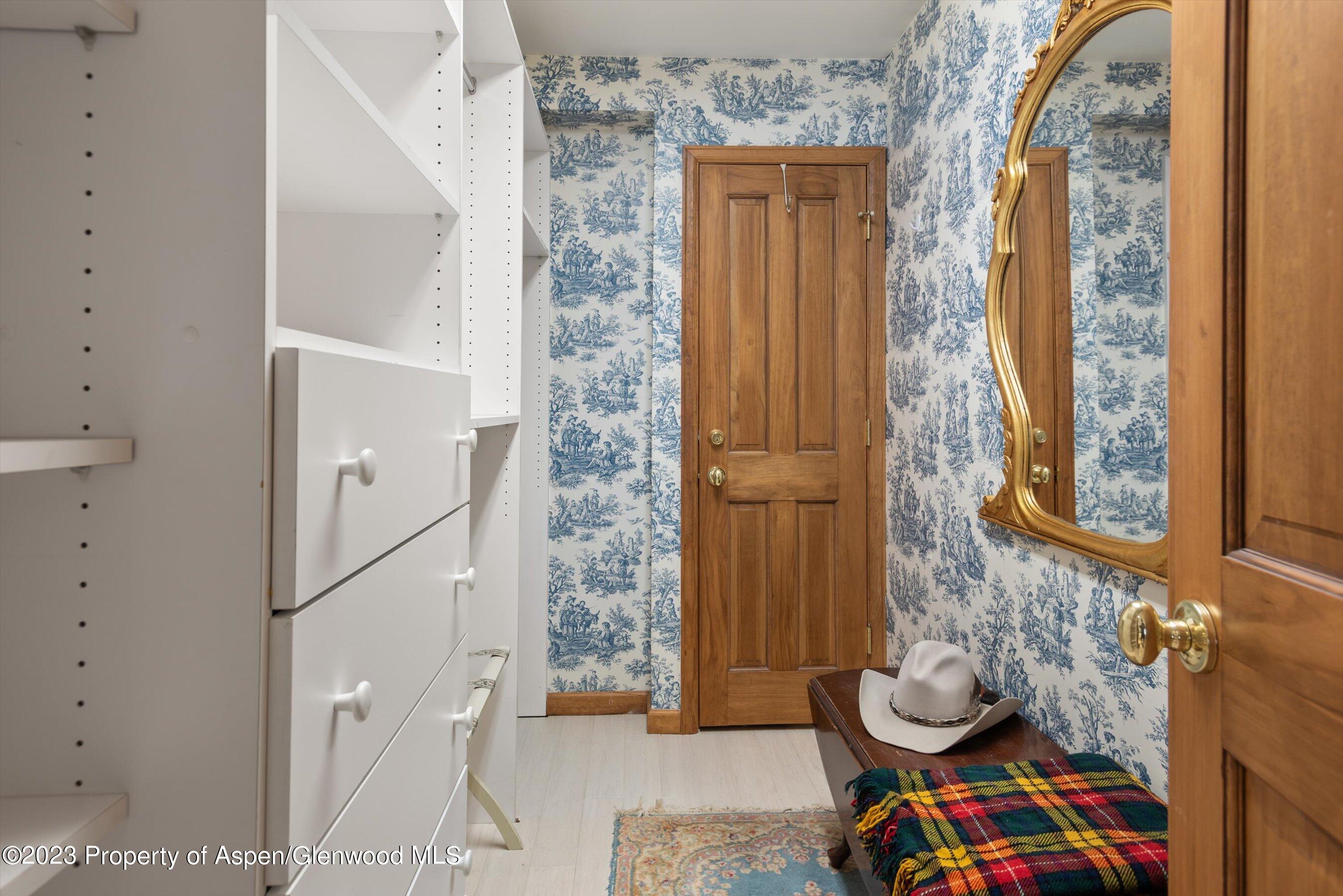 100 E Dean Street, 1B & 1C