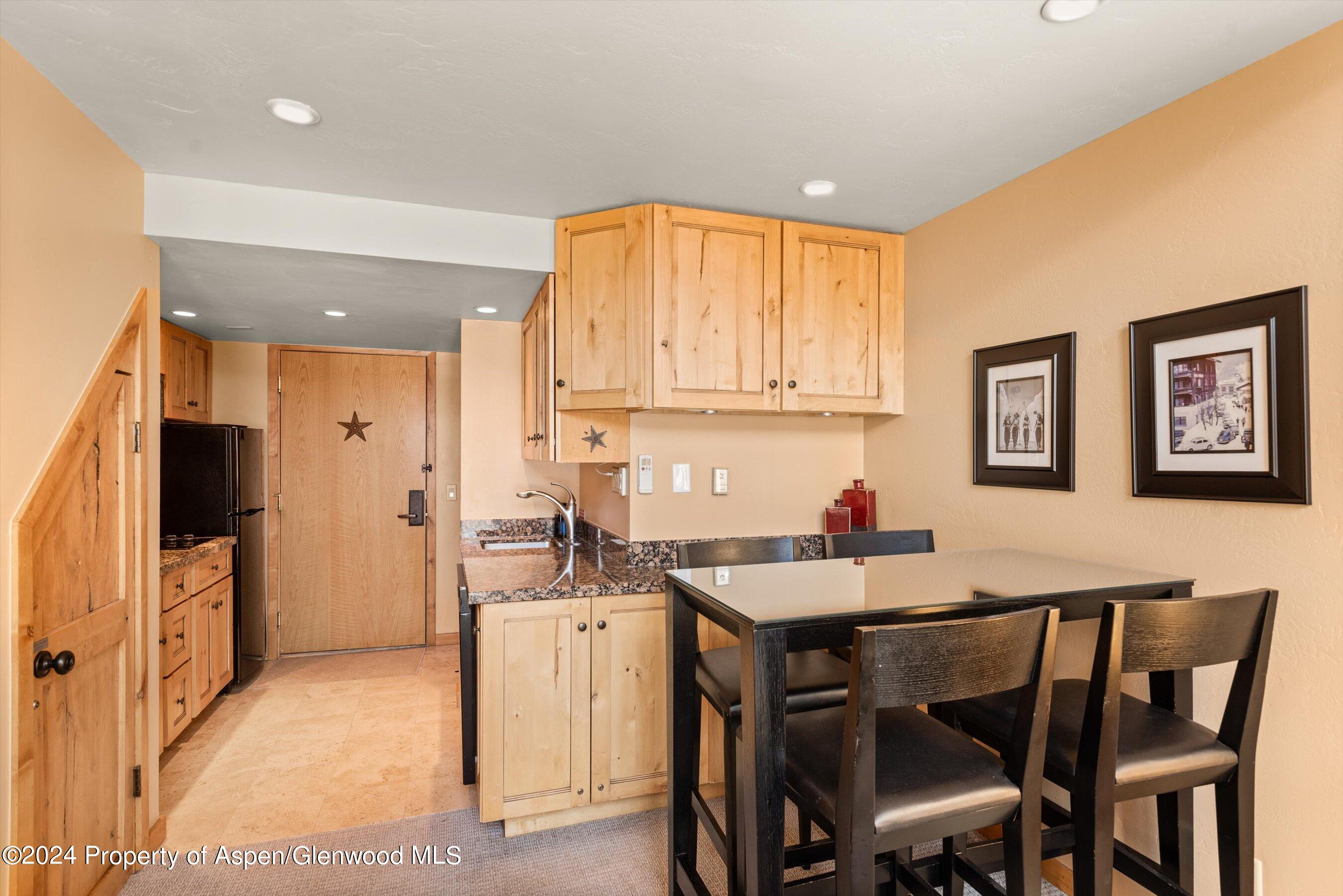 690 Carriage Way, 315