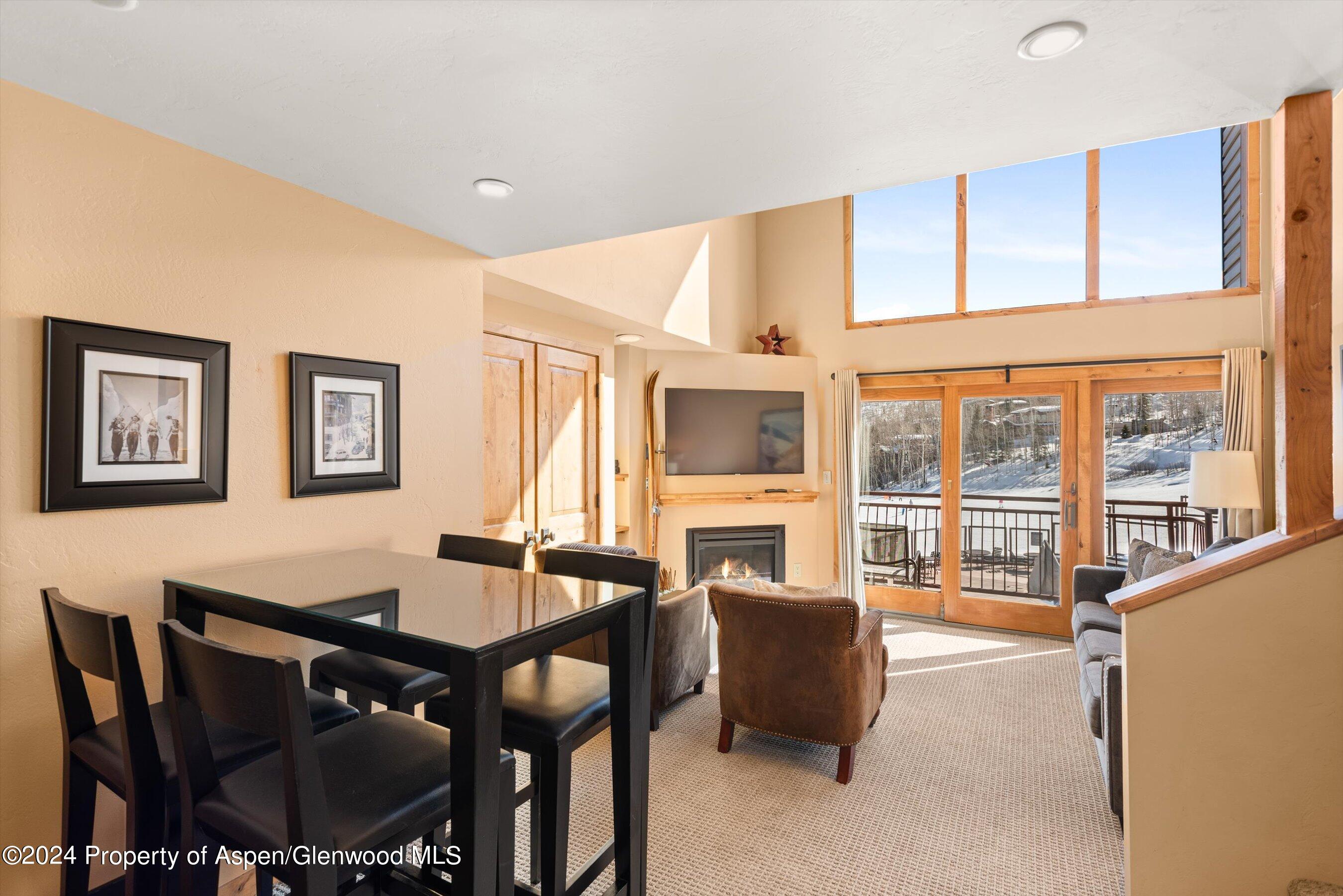 690 Carriage Way, 315