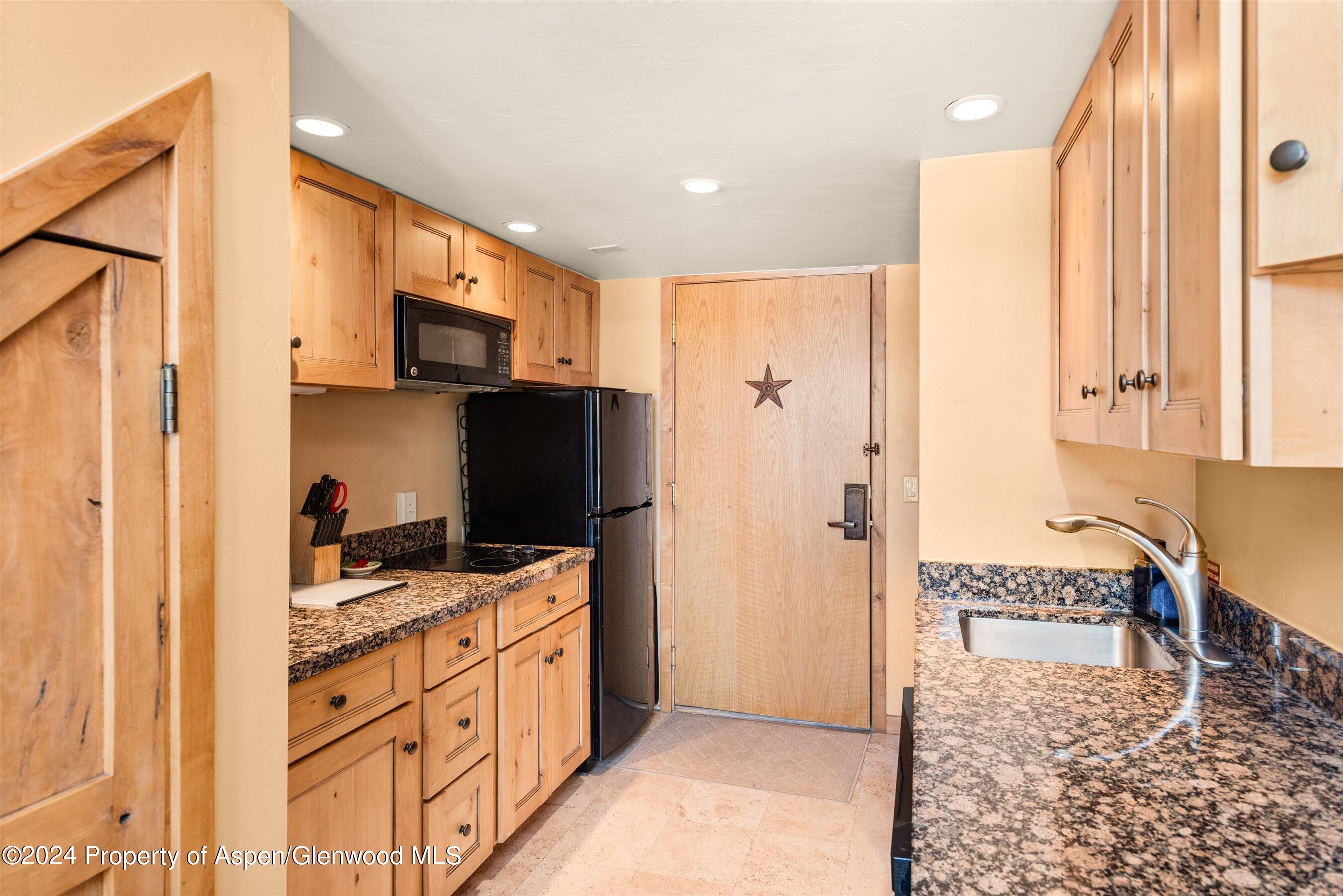 690 Carriage Way, 315