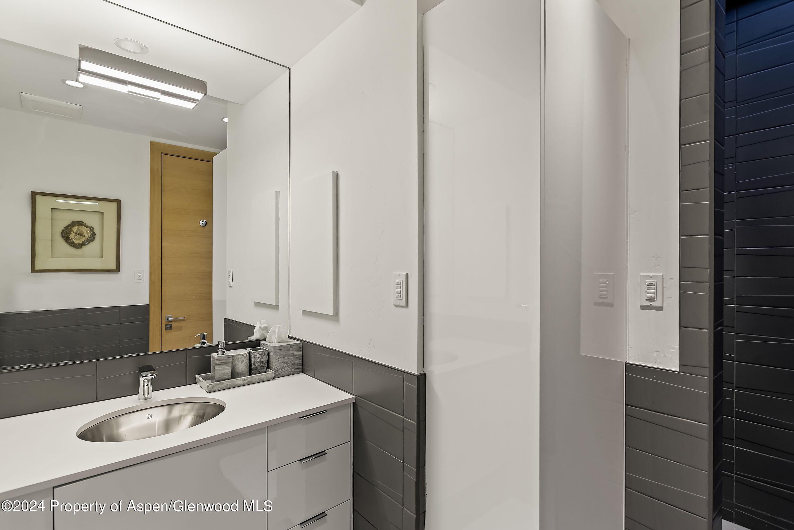 1190 Riverside Drive