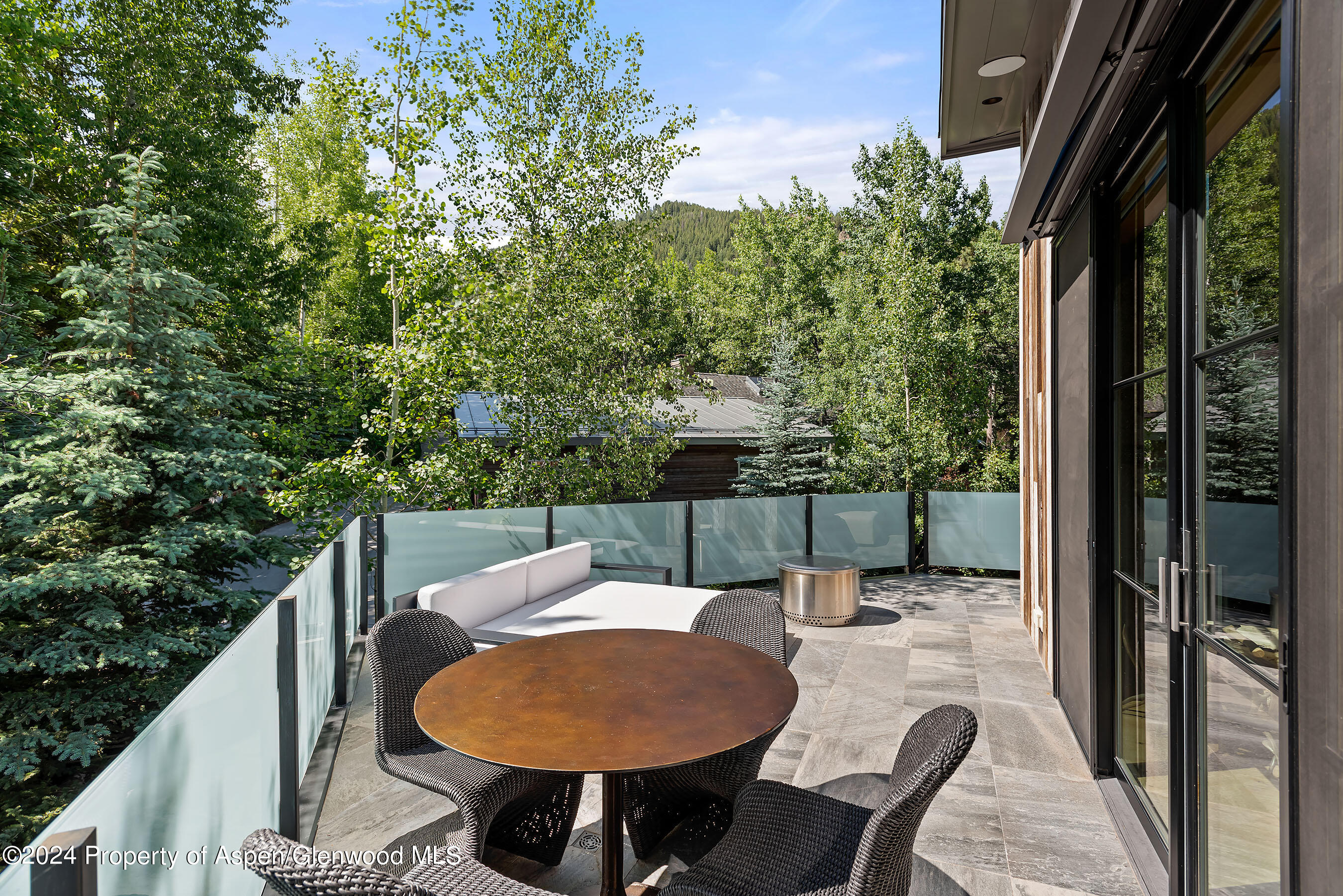 1190 Riverside Drive