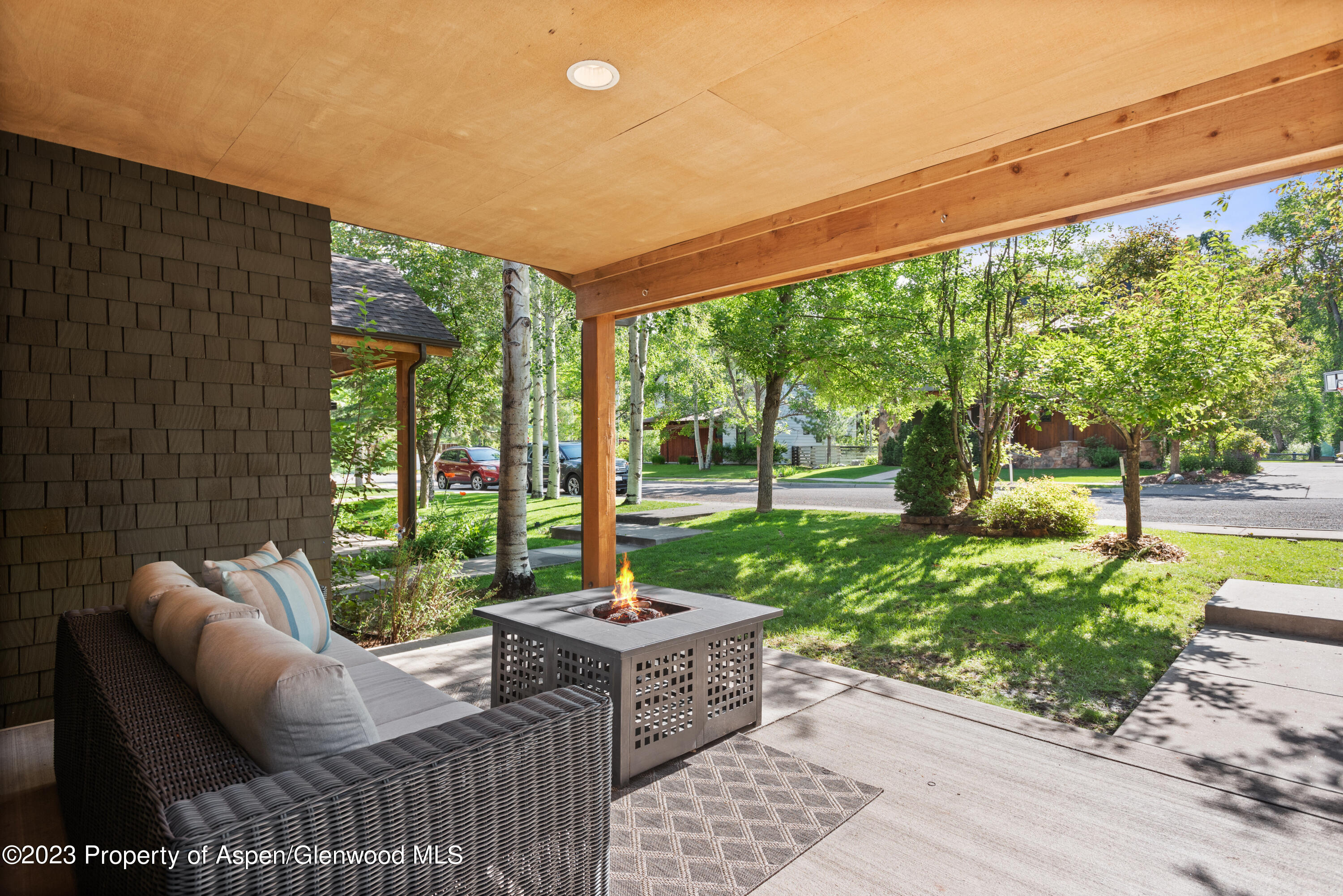 316 Allison Lane Lane, B