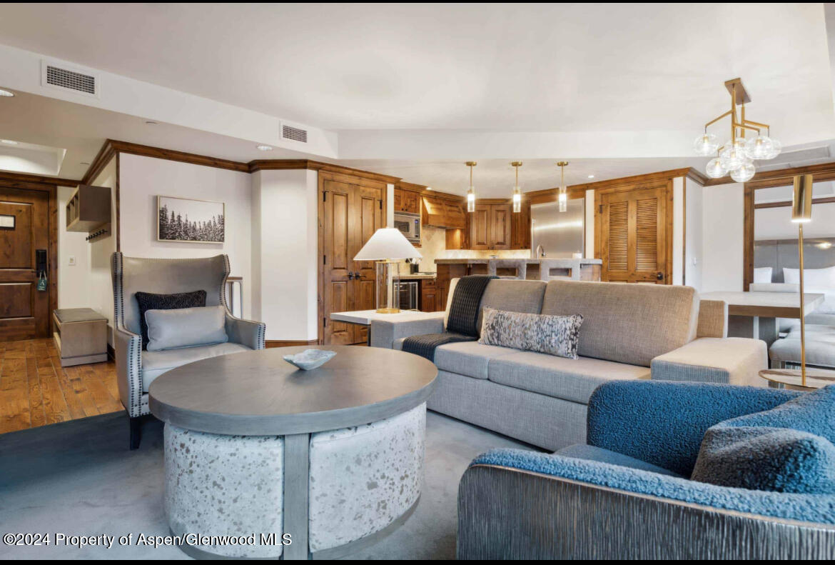 400 E Dean Street, Week 5 #25