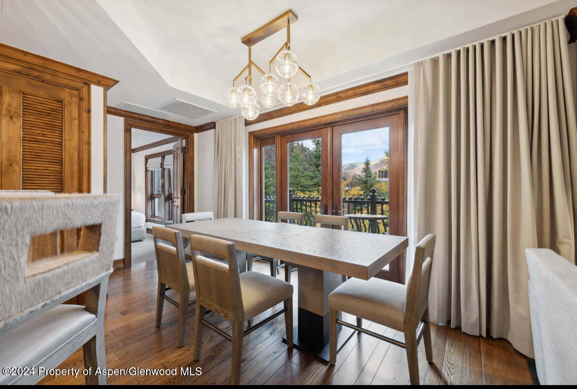 400 E Dean Street, Week 5 #25