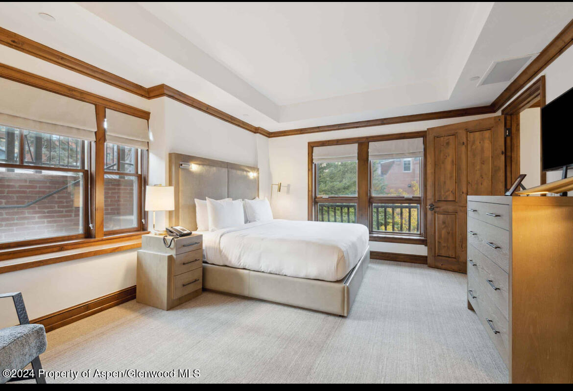 400 E Dean Street, Week 5 #25