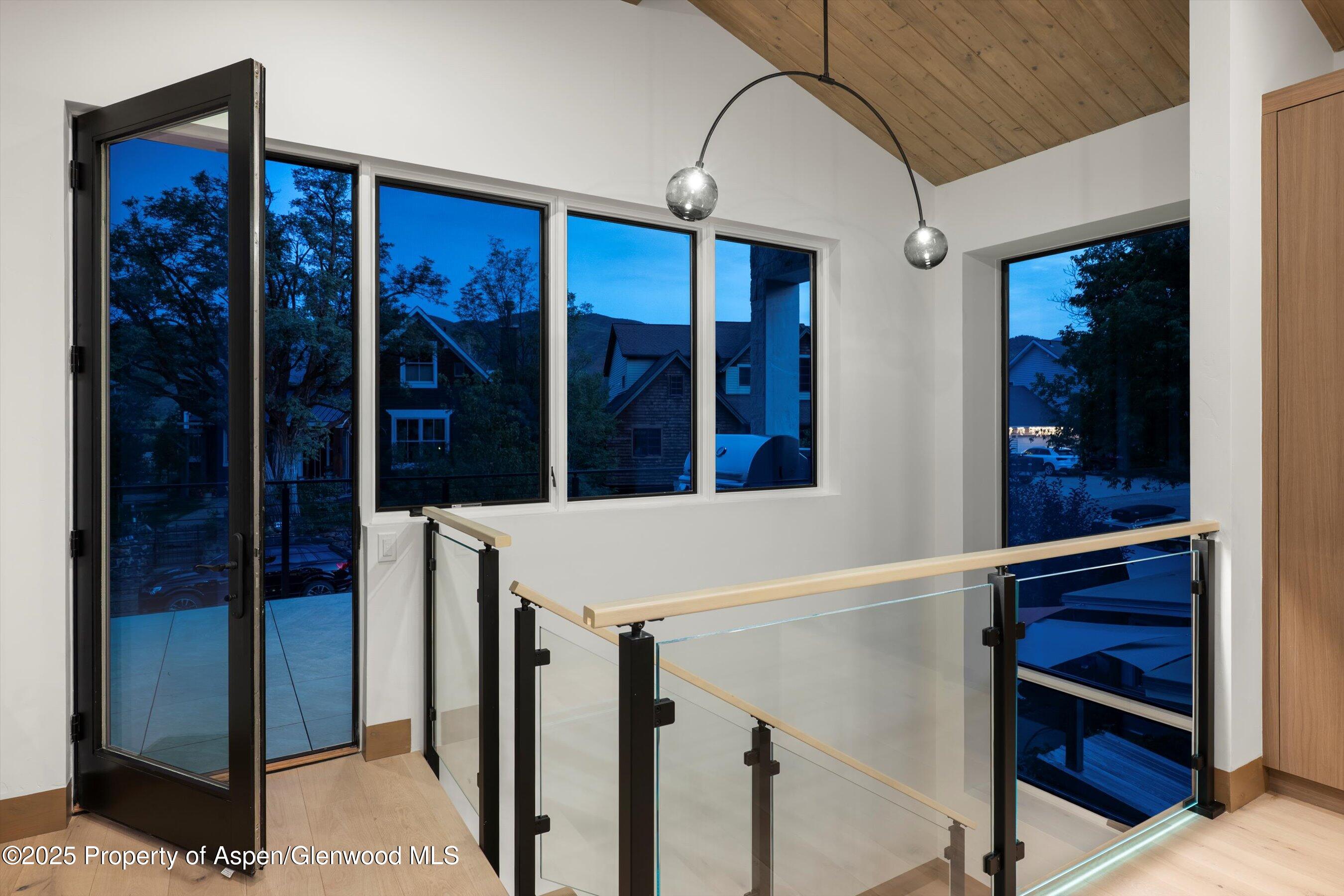 144 W Homestead Drive