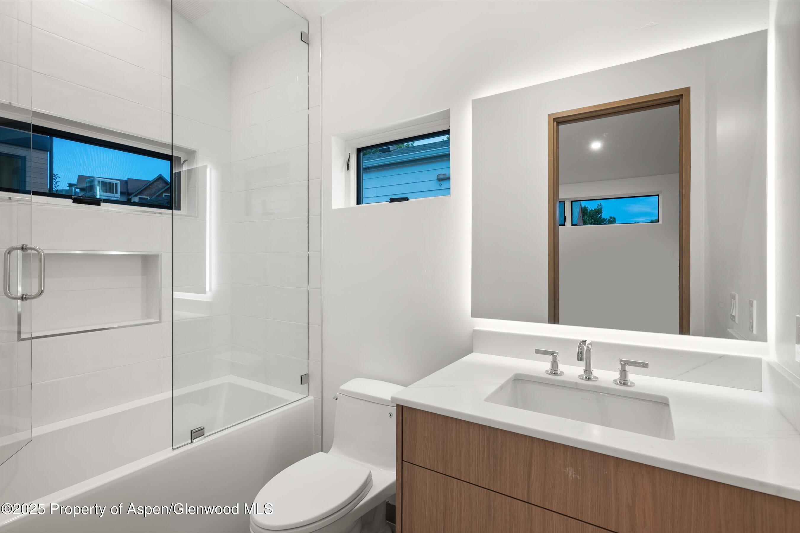 144 W Homestead Drive