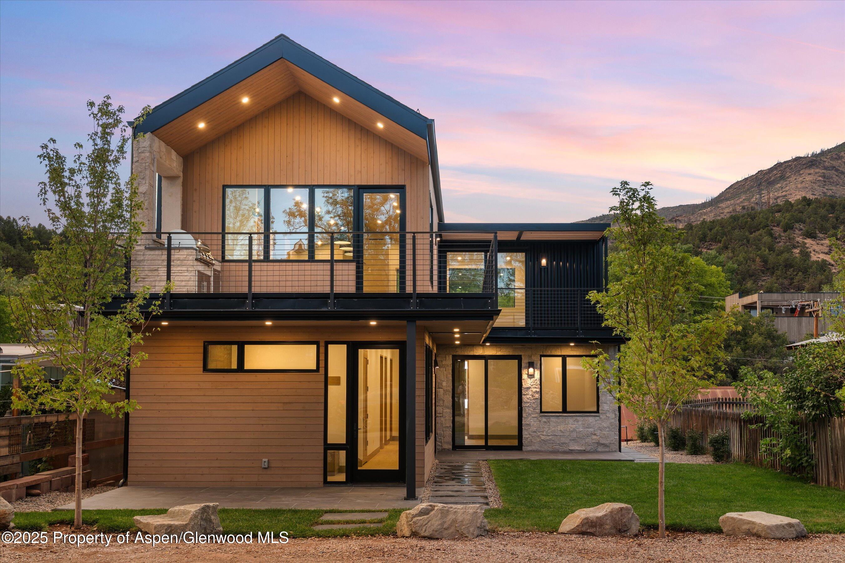 144 W Homestead Drive