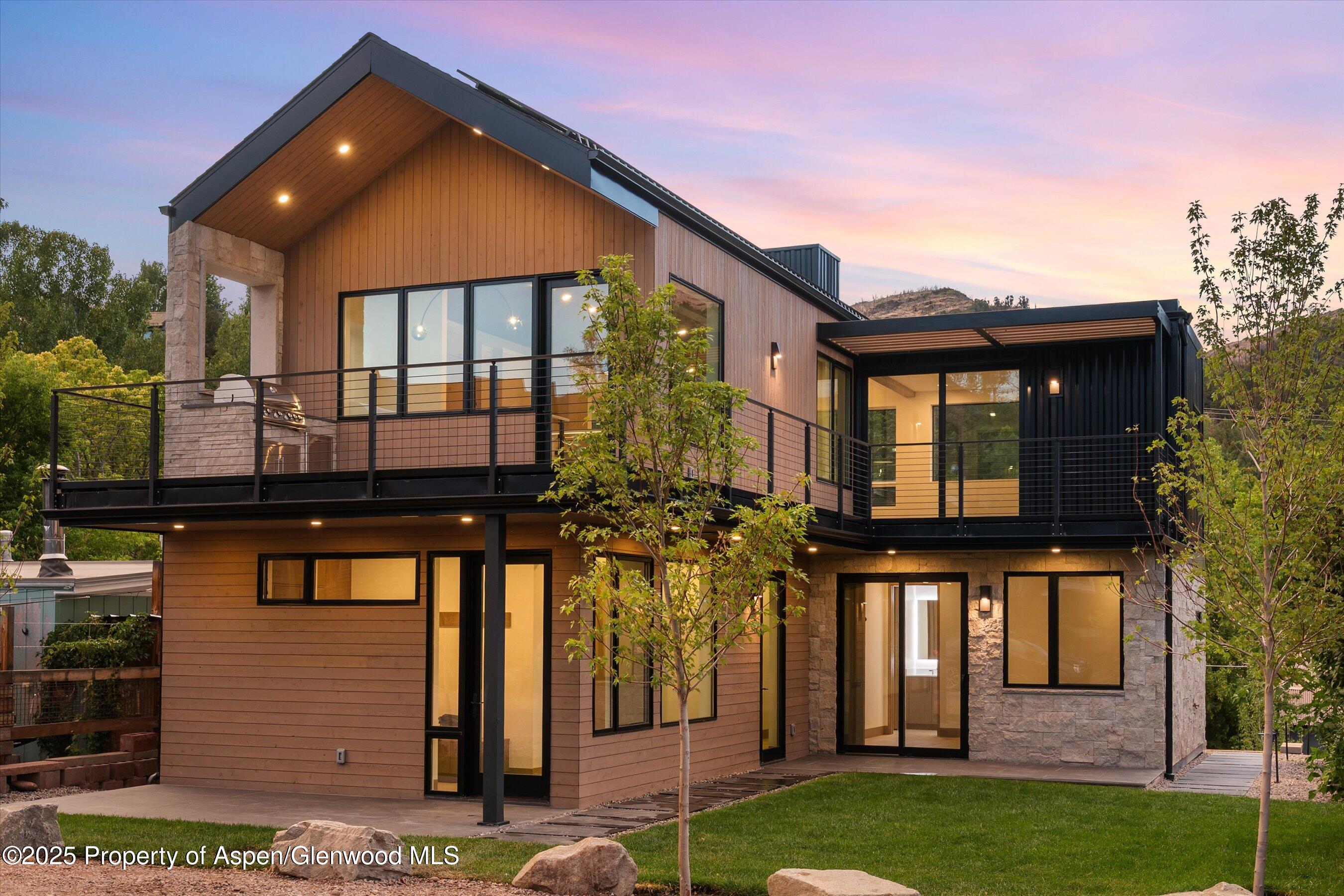 144 W Homestead Drive