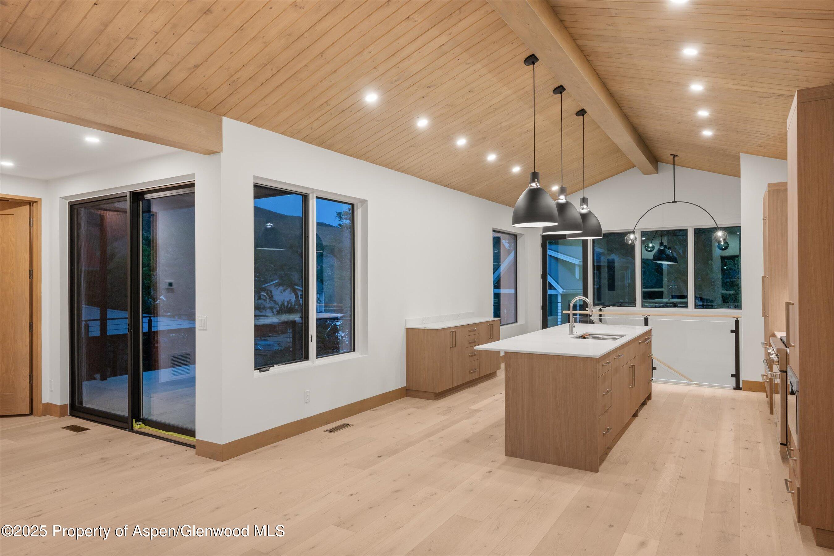 144 W Homestead Drive