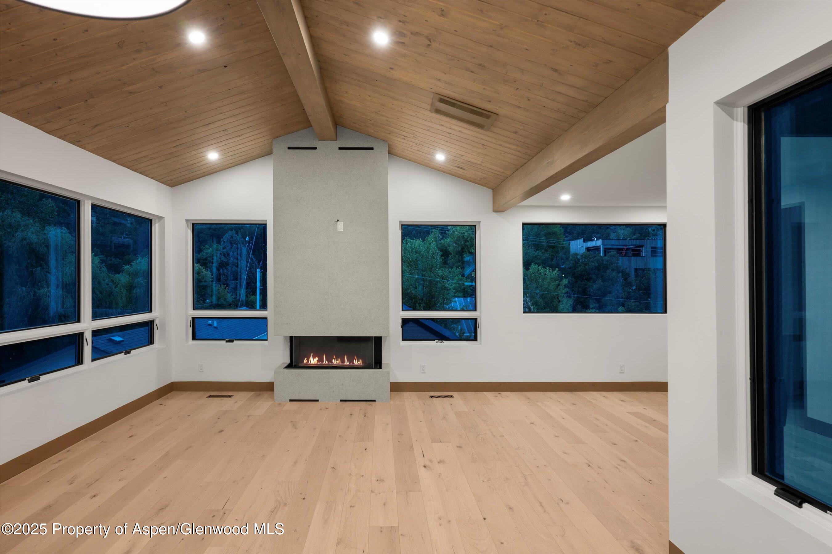 144 W Homestead Drive