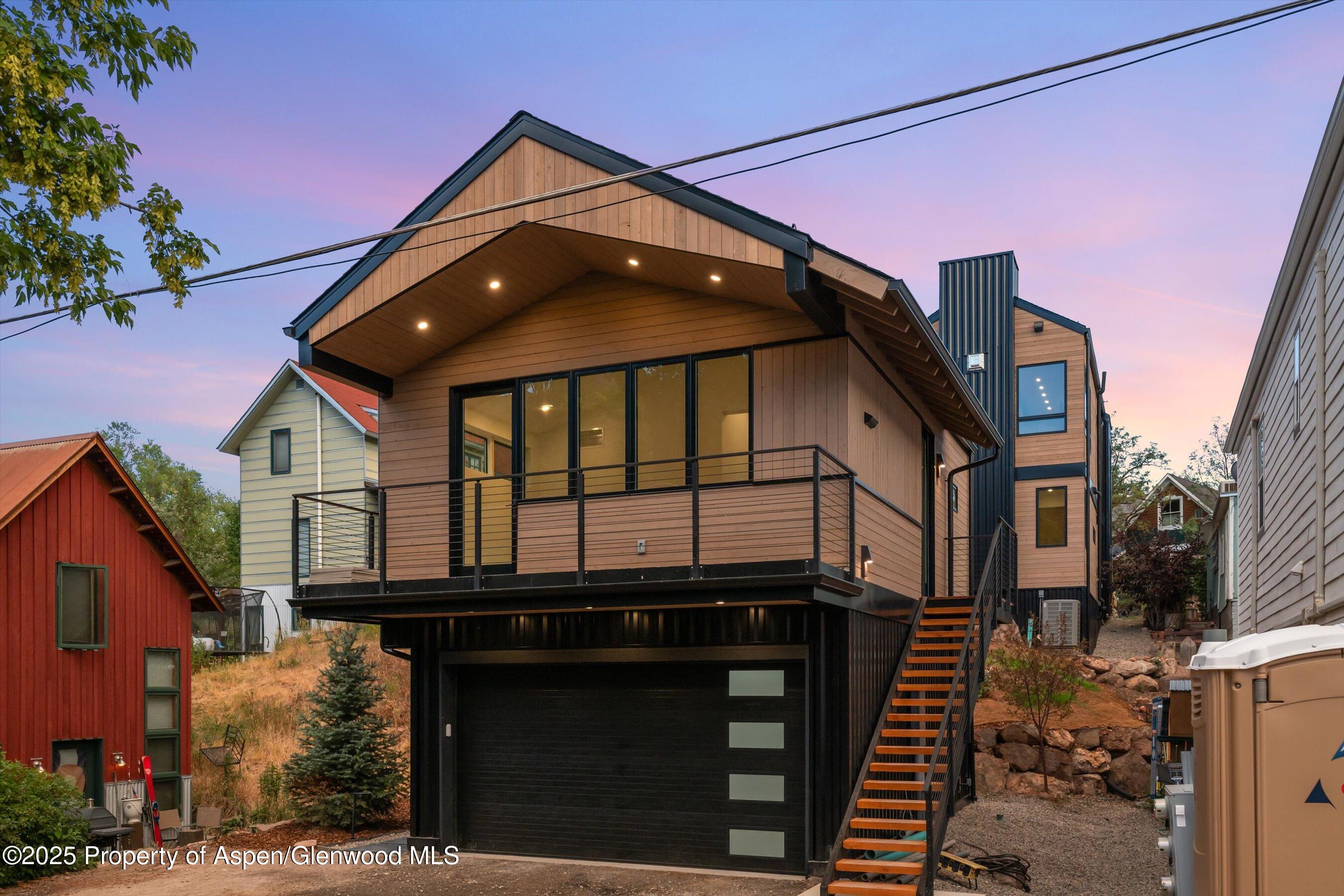 144 W Homestead Drive