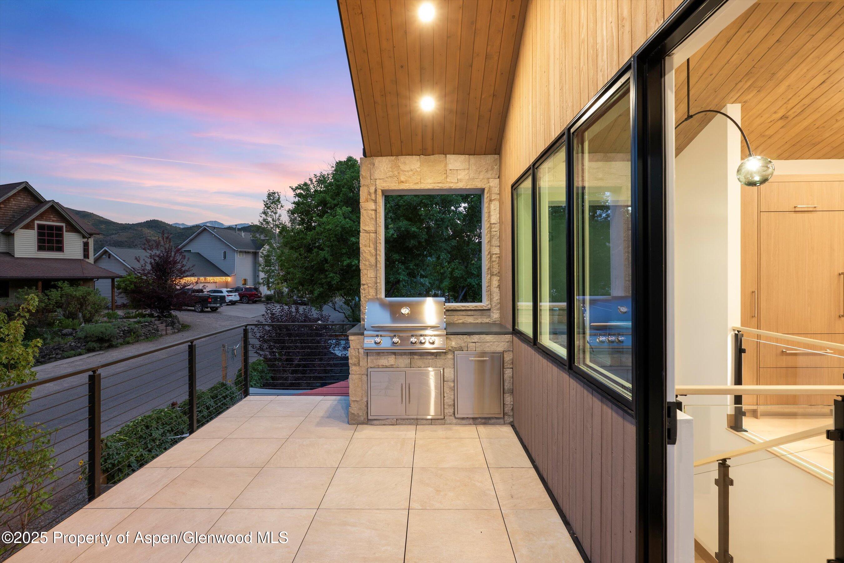 144 W Homestead Drive