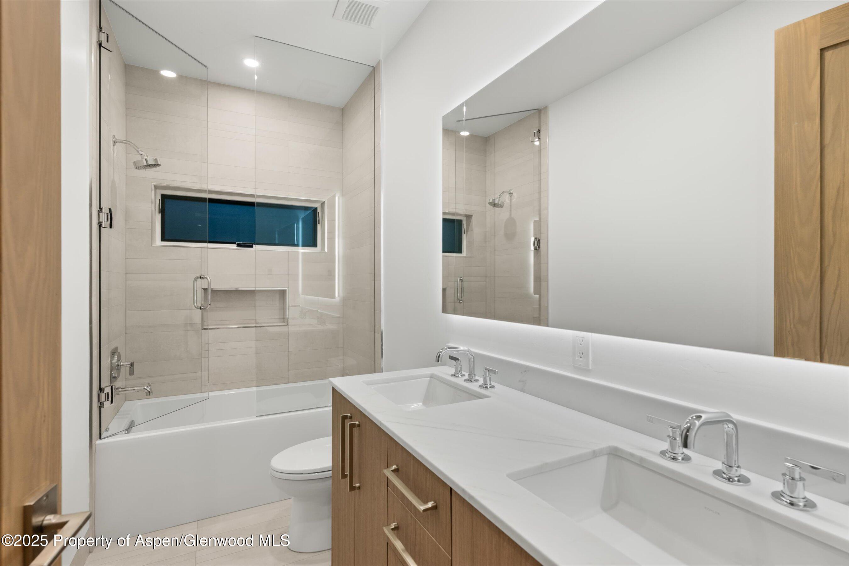 144 W Homestead Drive