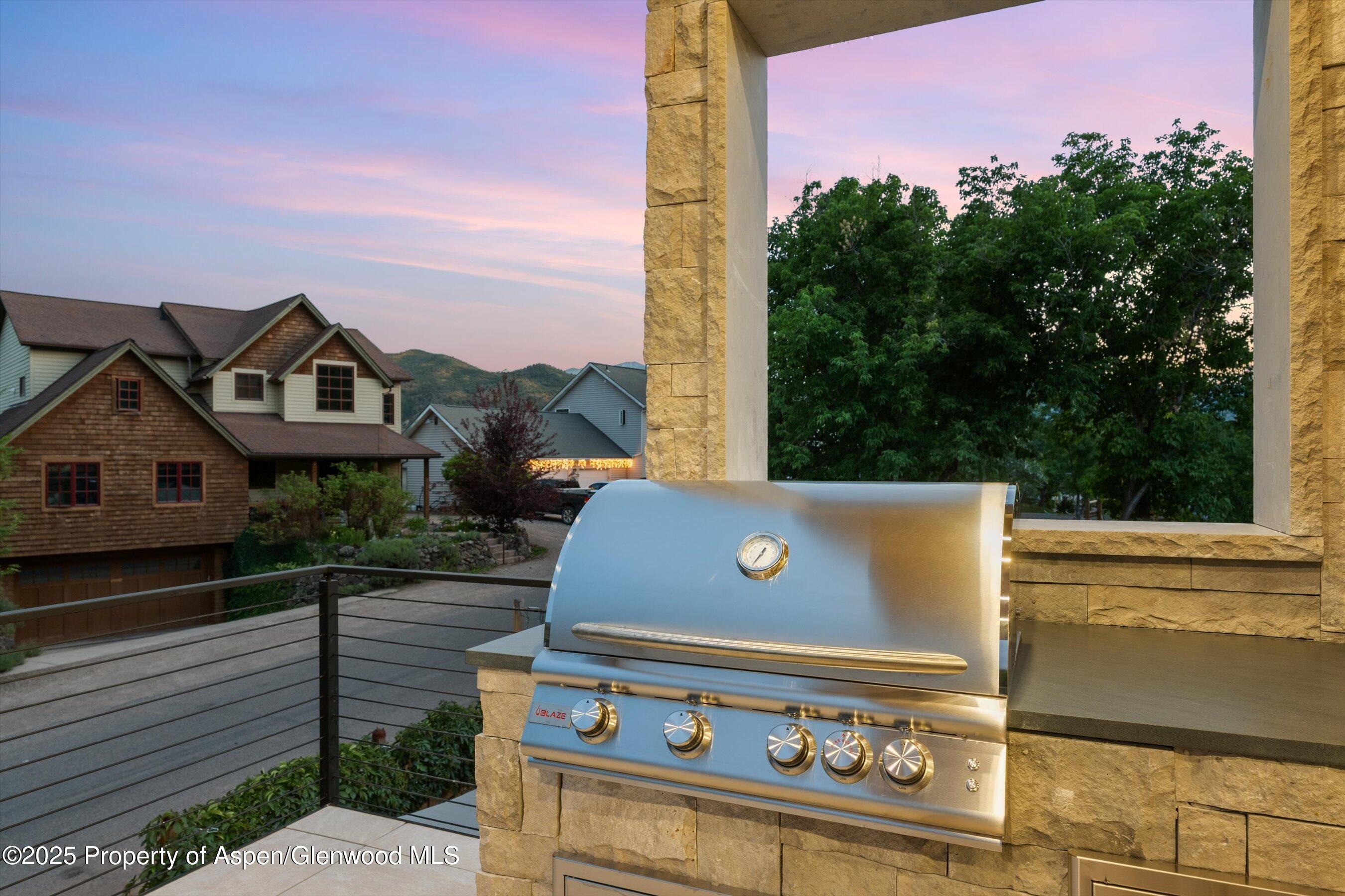 144 W Homestead Drive