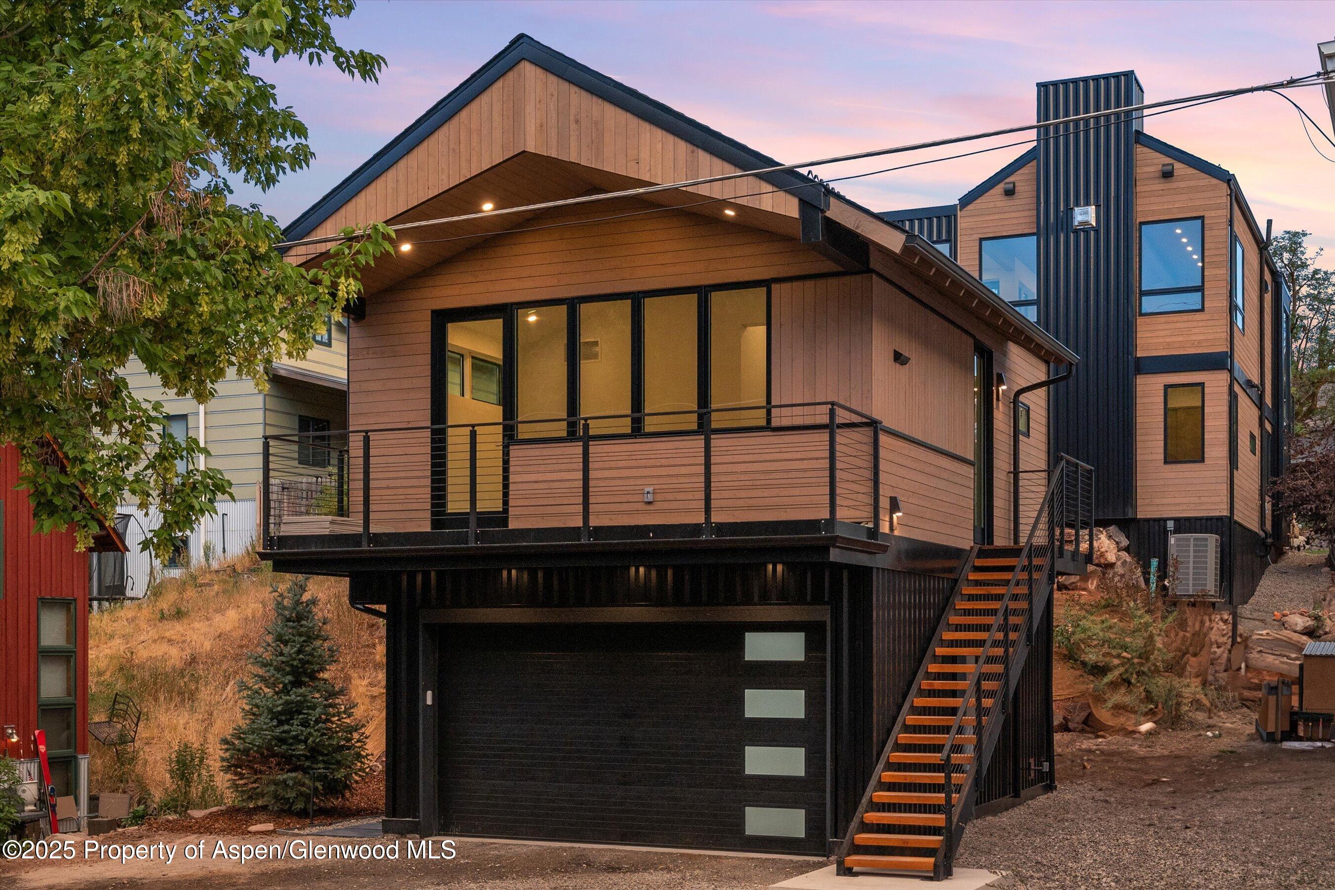 144 W Homestead Drive