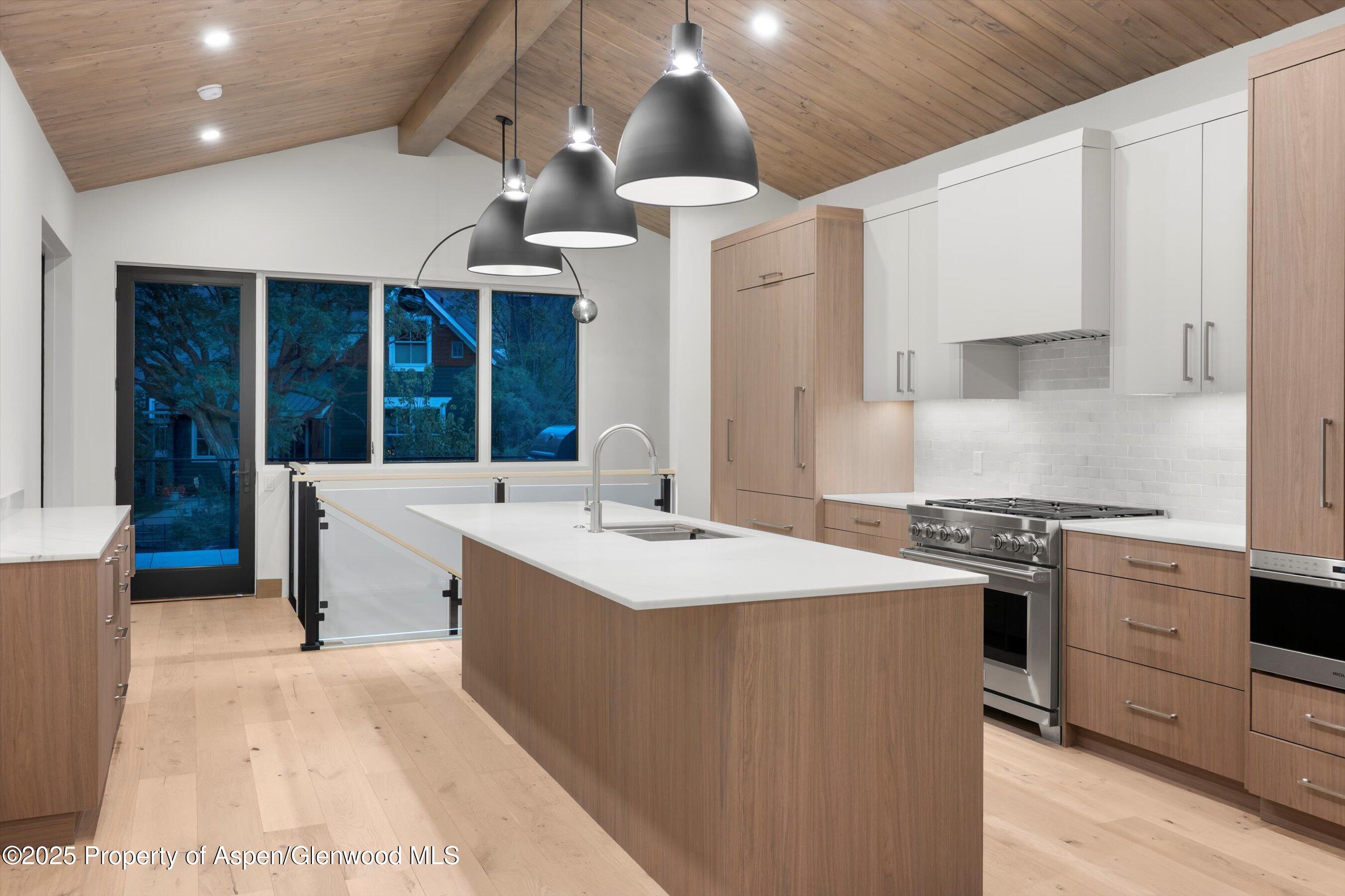 144 W Homestead Drive