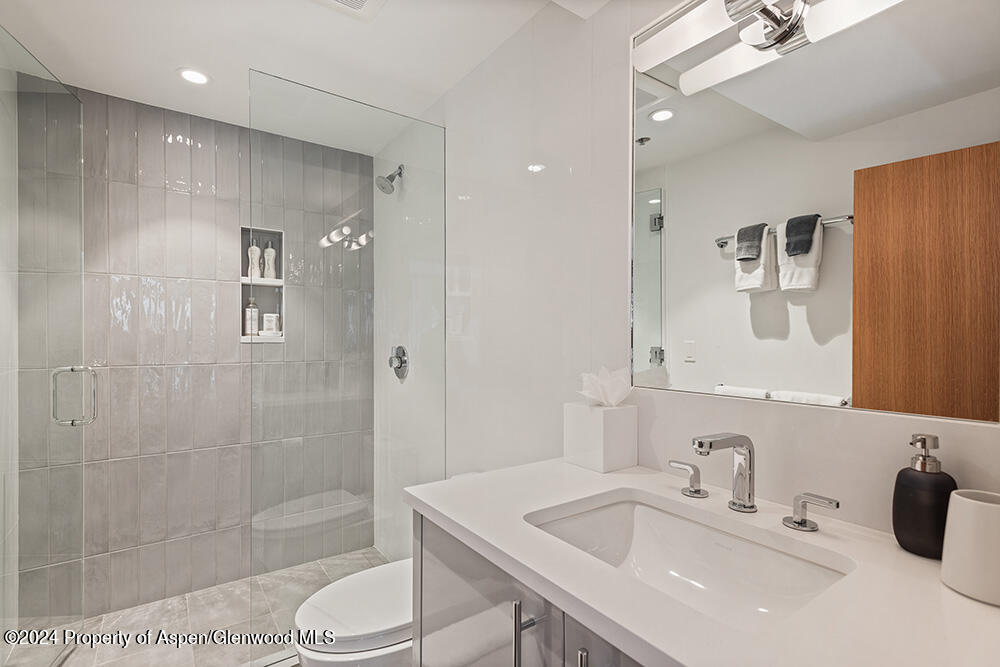 900 E Durant Avenue, Unit 103