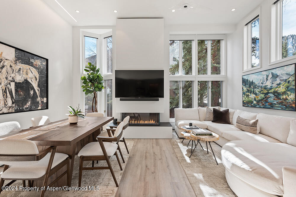 900 E Durant Avenue, Unit 103