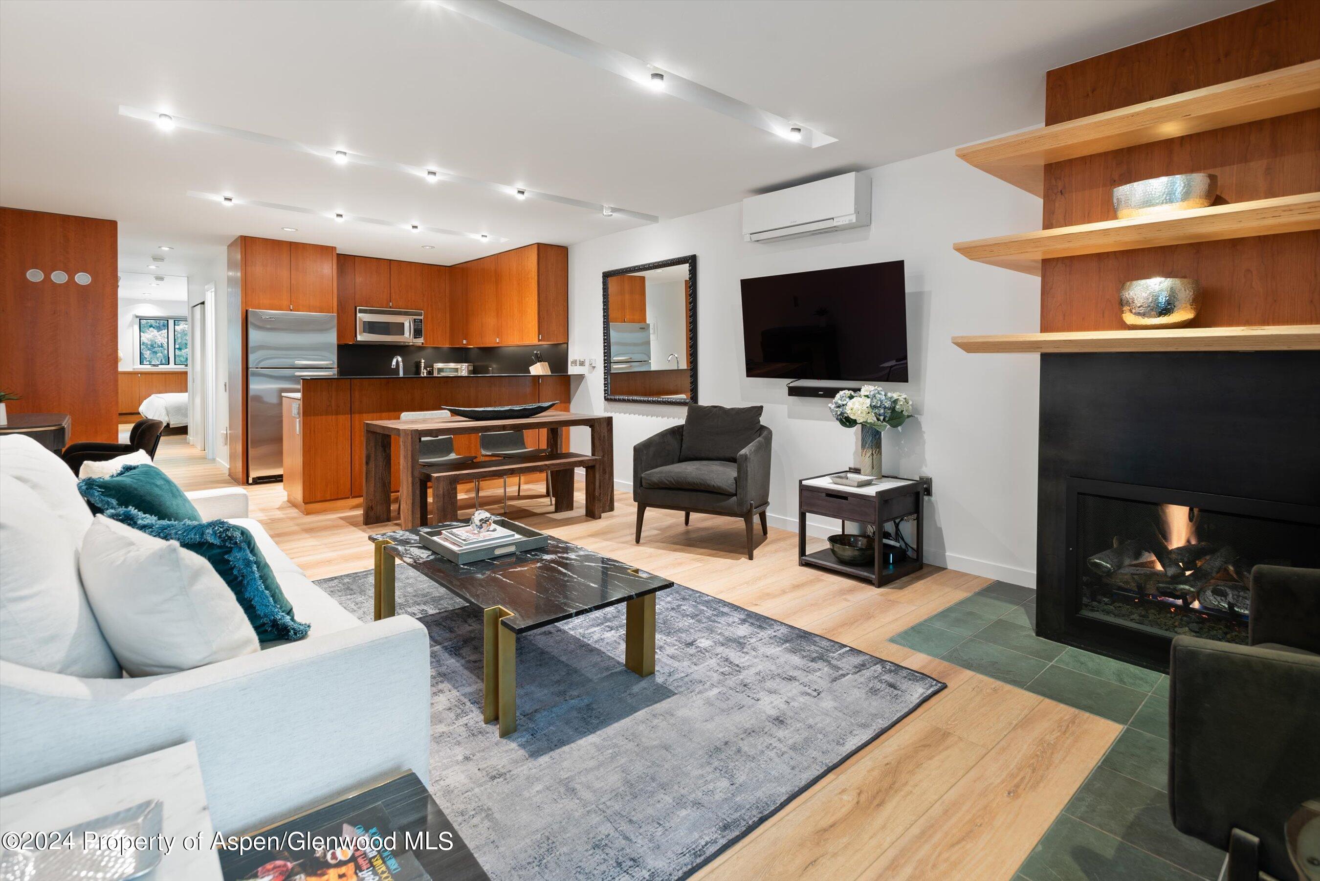 100 E Dean Street 1E