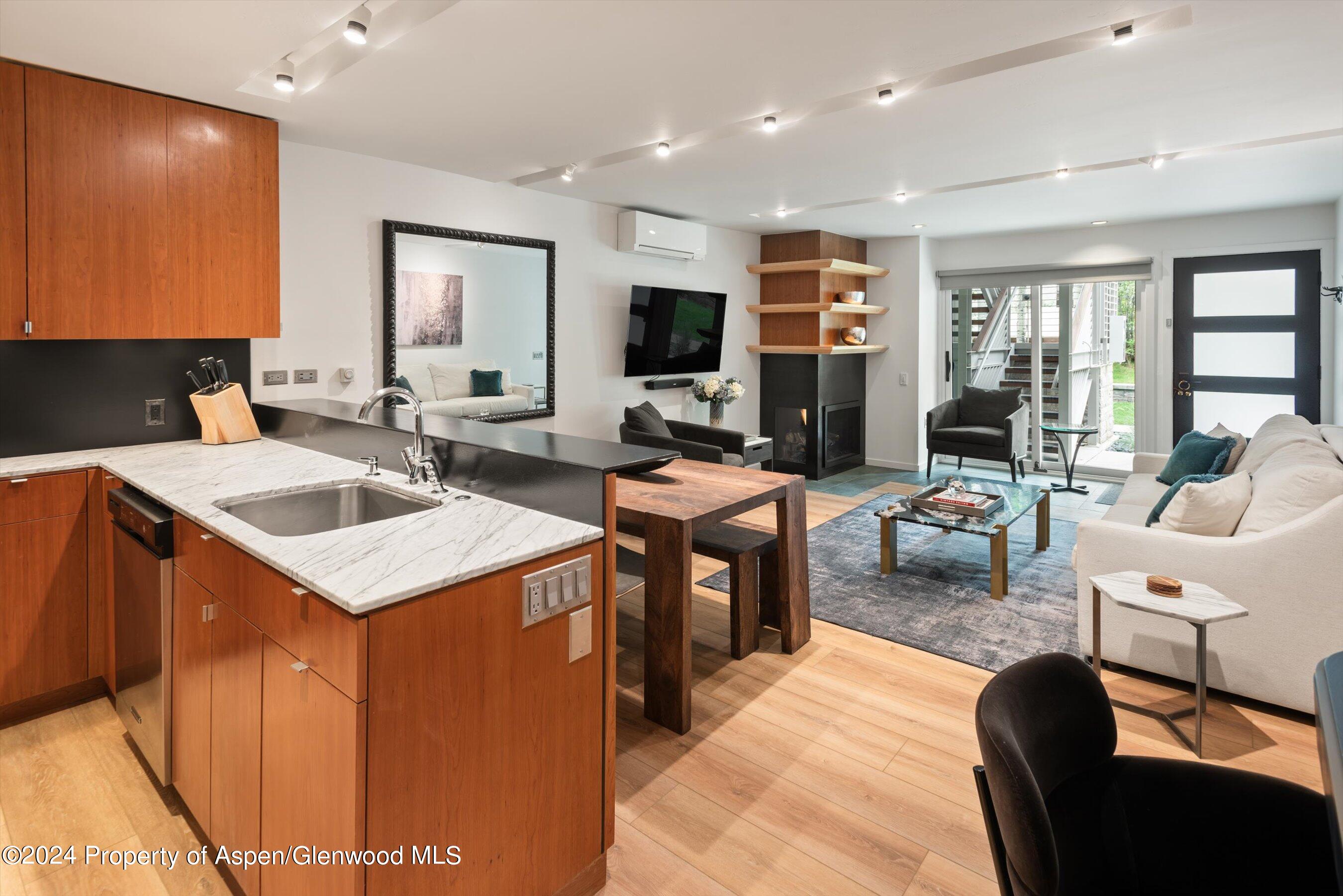 100 E Dean Street 1E