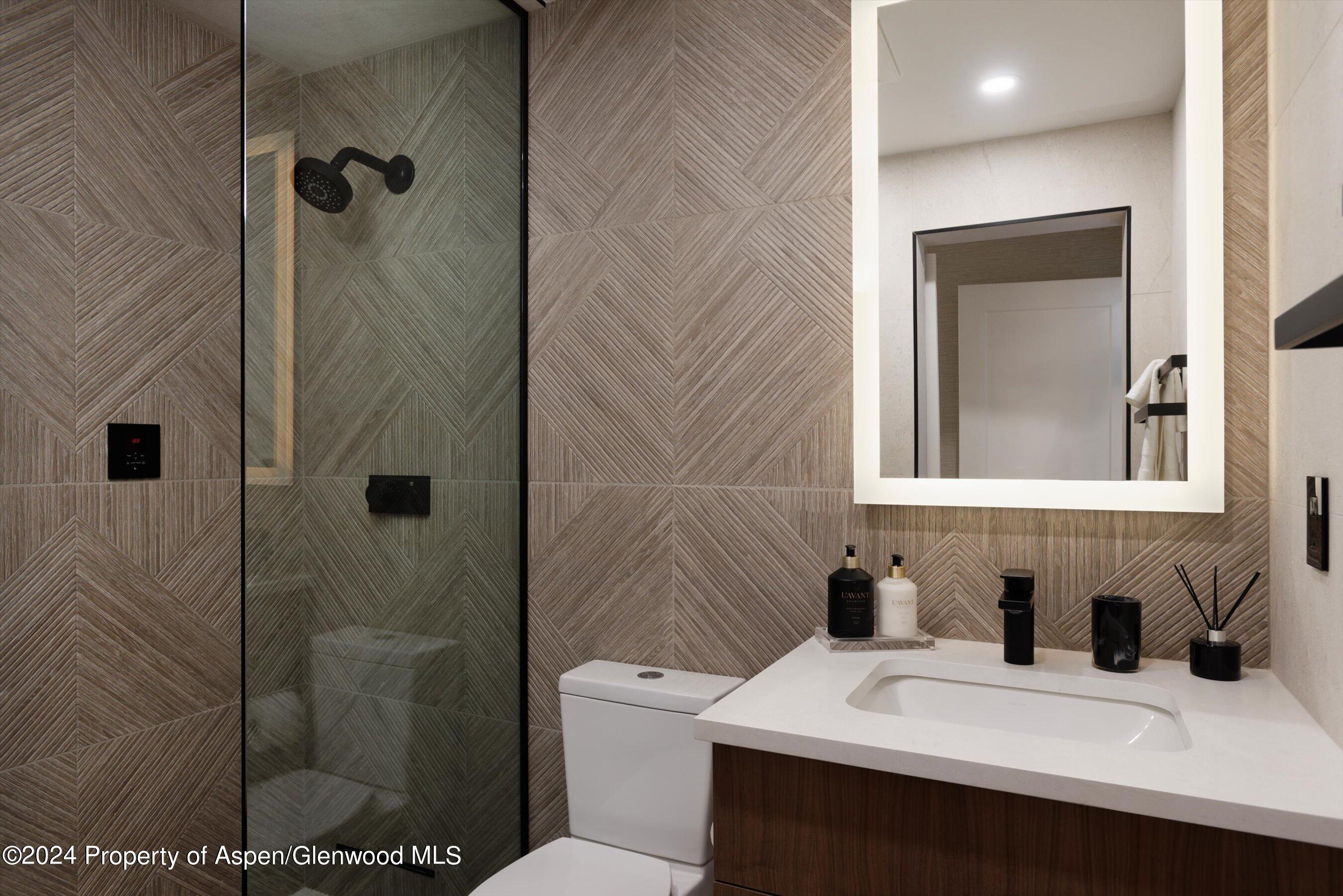 205 E Durant Avenue 1-I