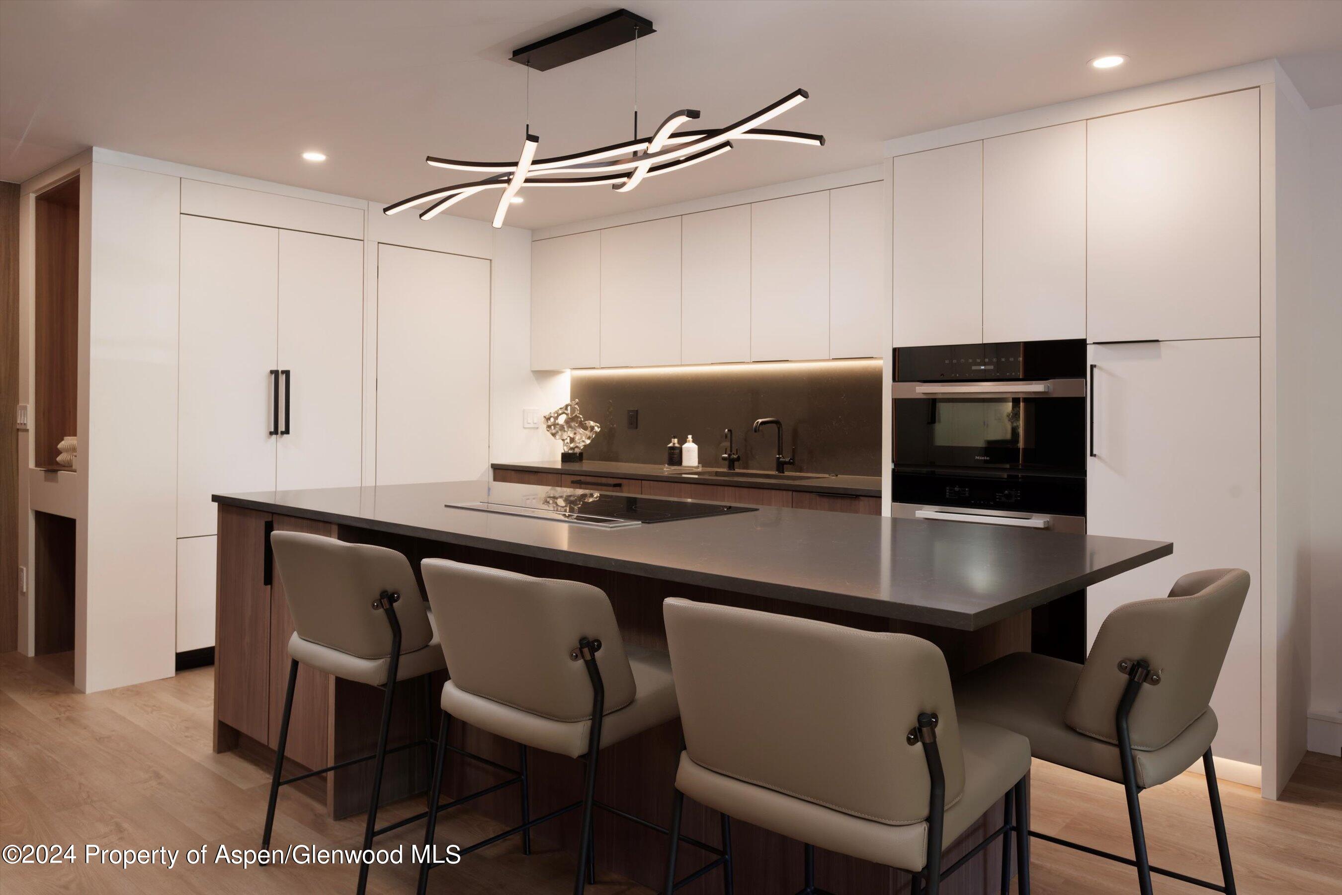 205 E Durant Avenue 1-I