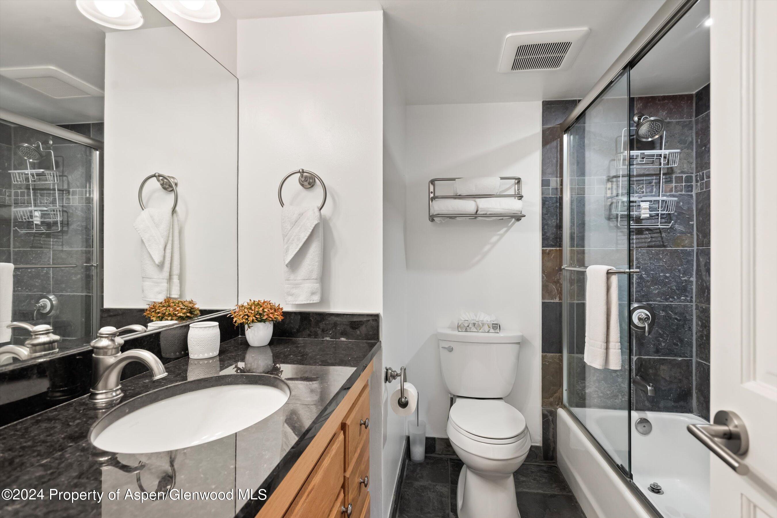 131 E Durant Avenue, #102