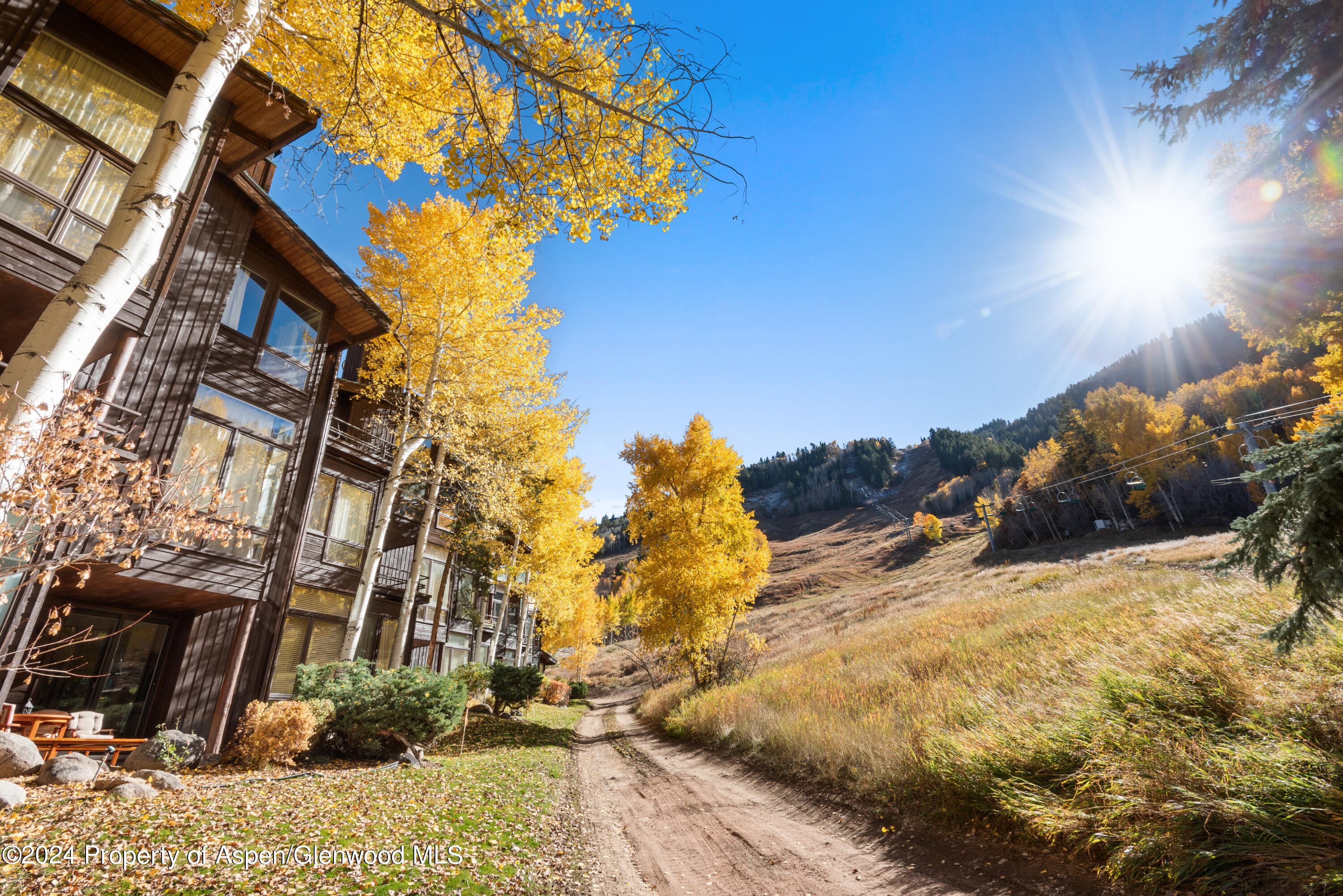 800 S Monarch Street Unit 9