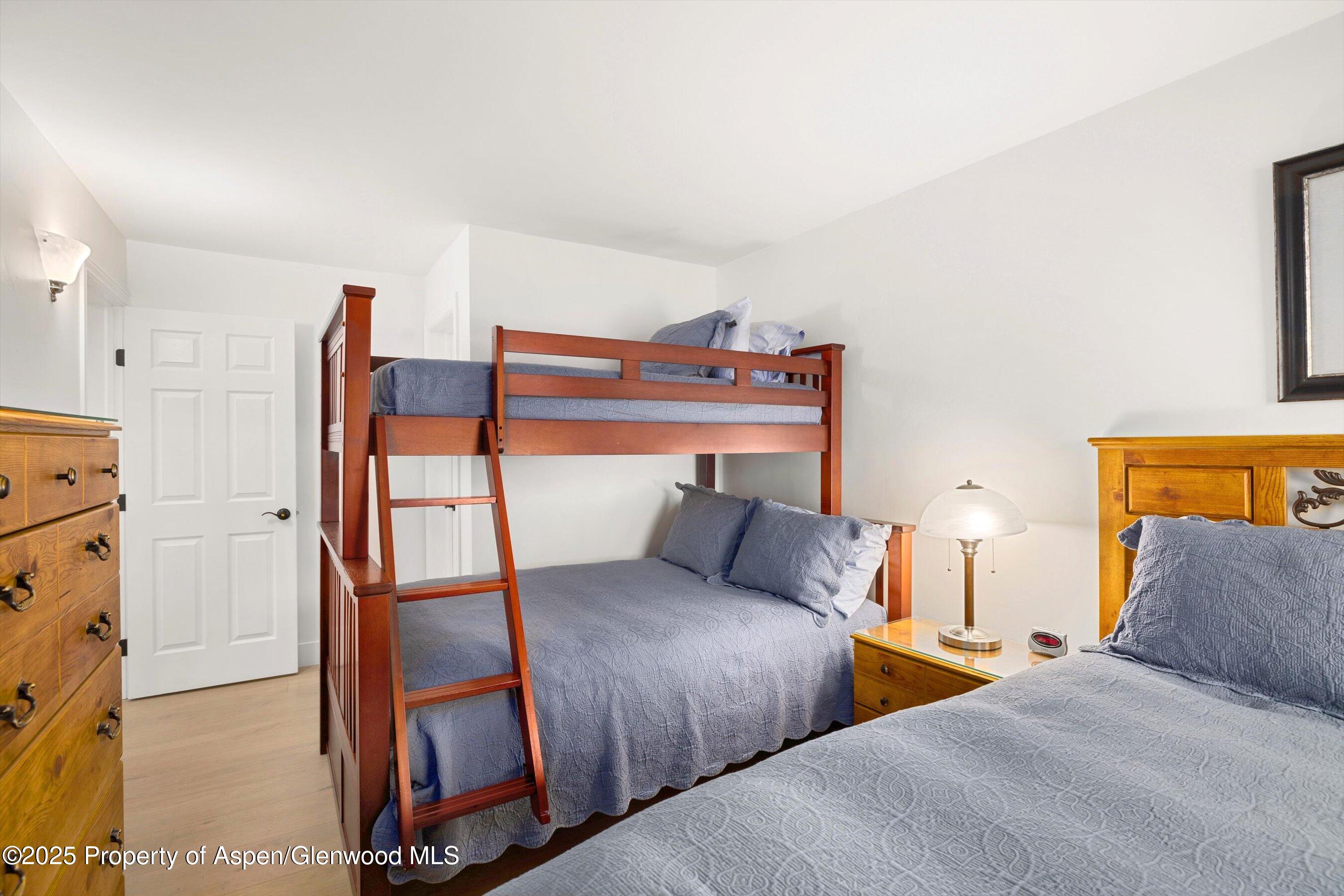 294 Snowmass Club Circle 1106