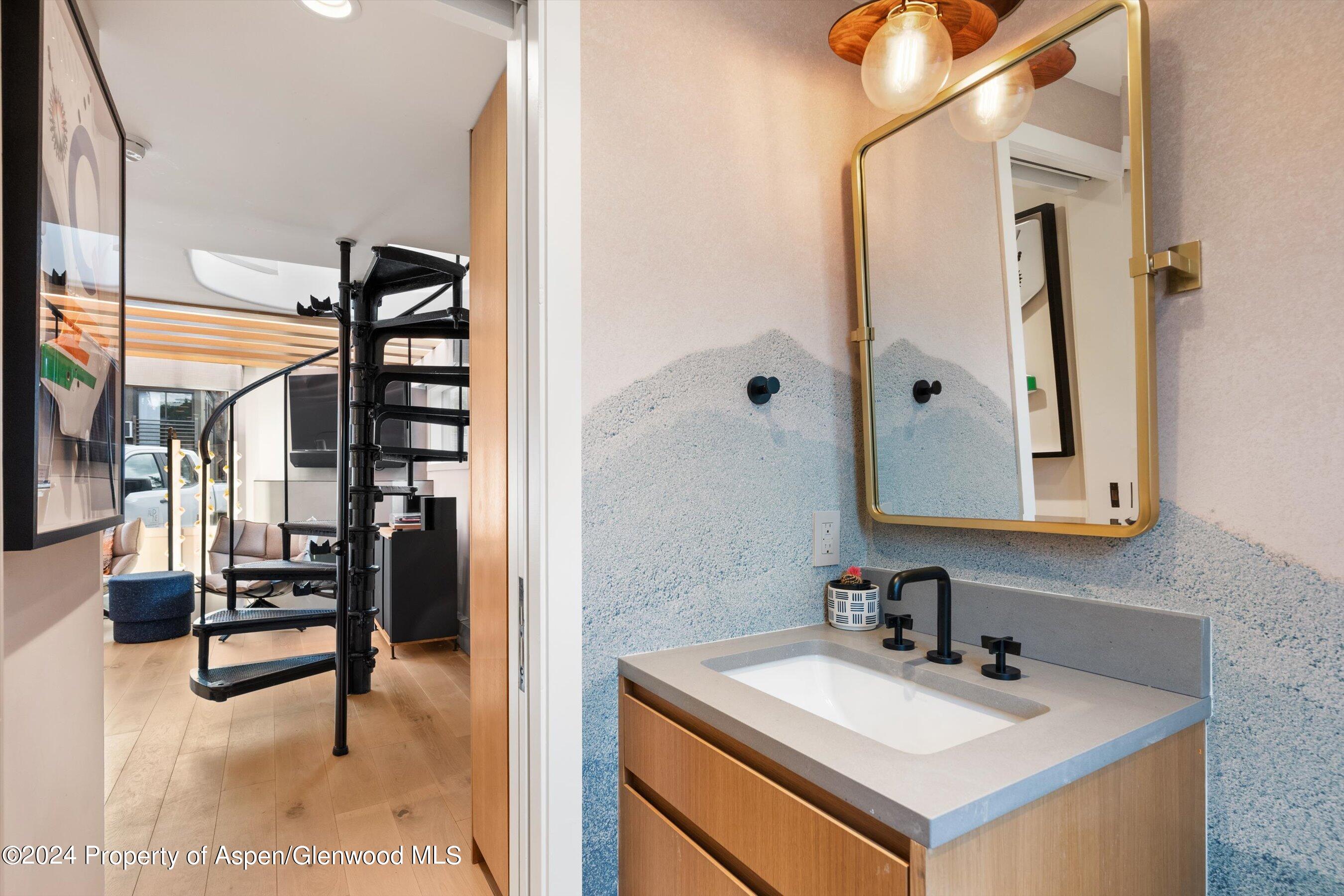 331 W Main Street Unit B