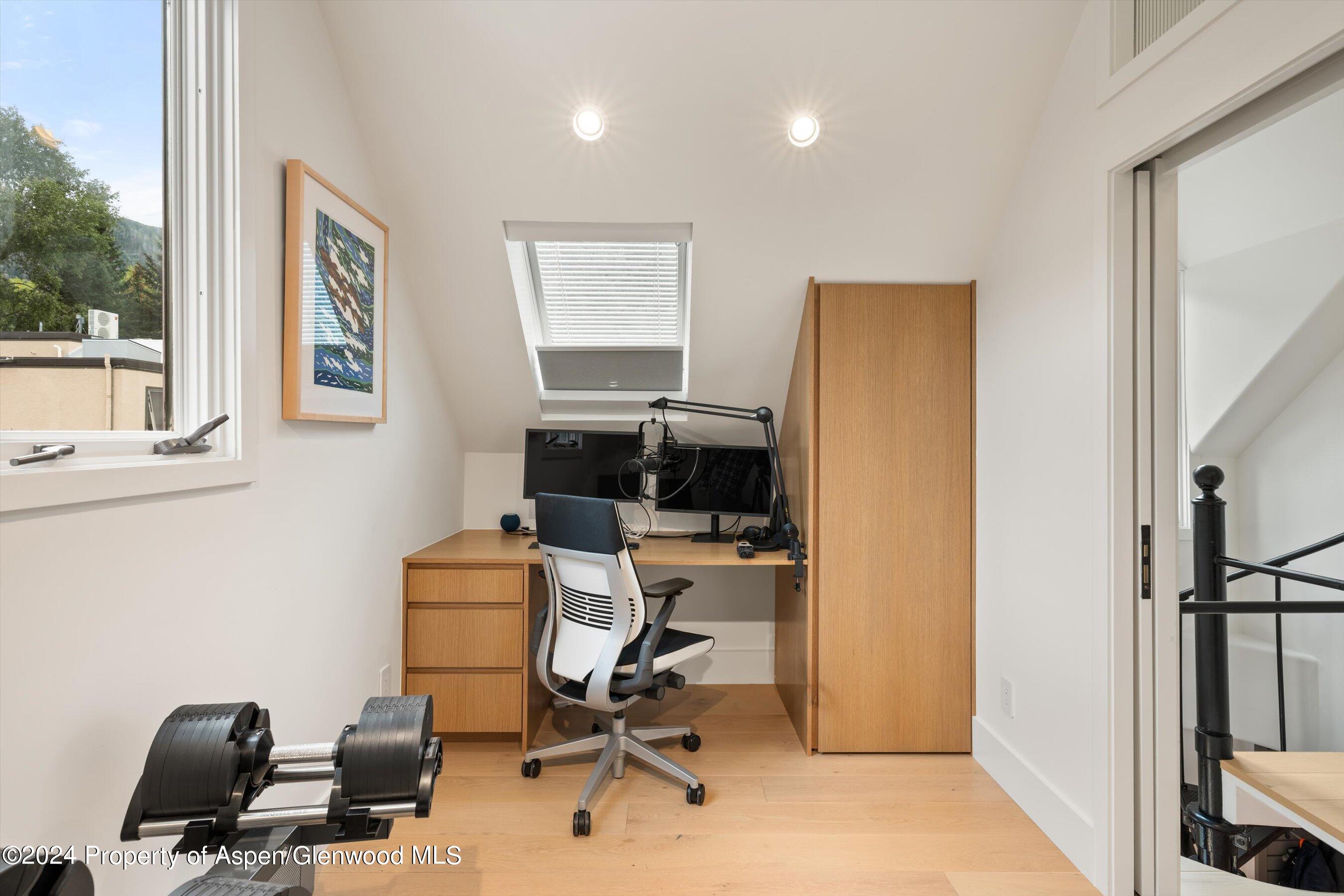 331 W Main Street Unit B