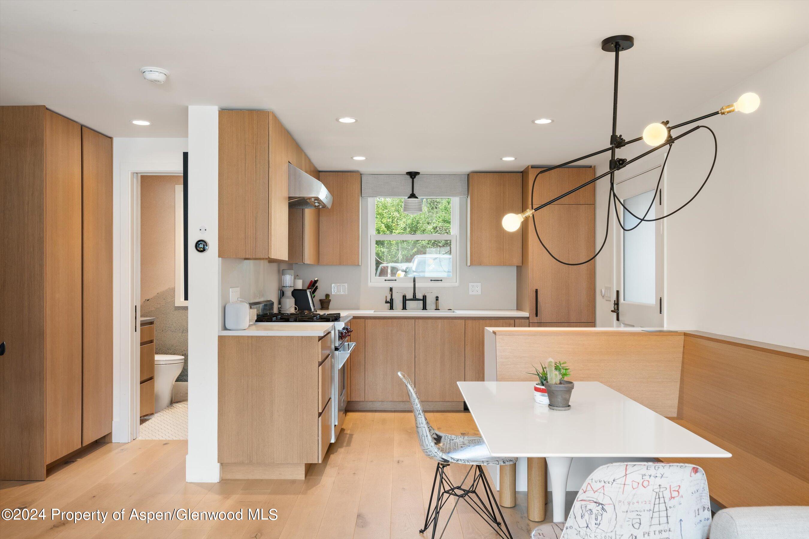 331 W Main Street Unit B