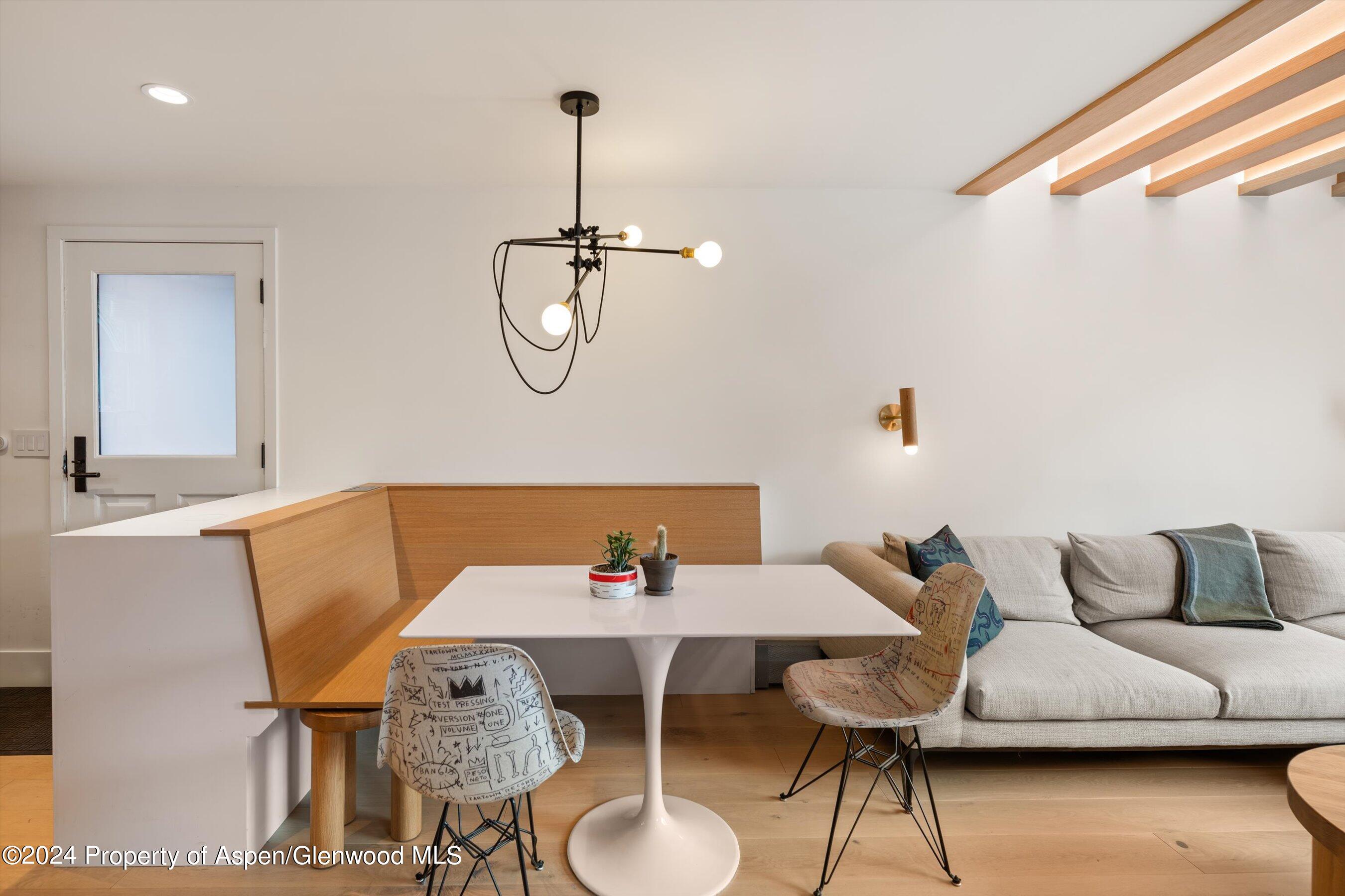 331 W Main Street Unit B