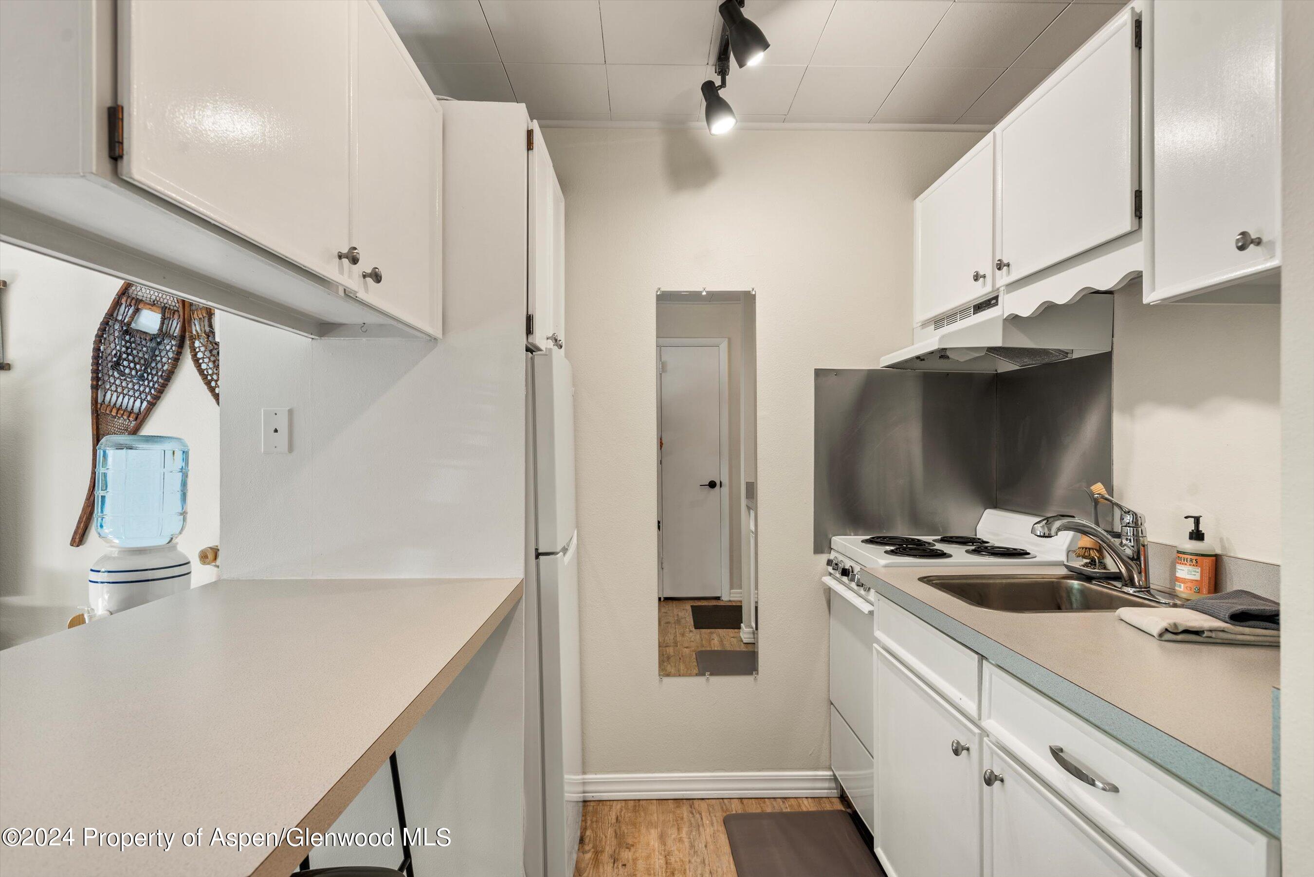 725 E Main Street, #103